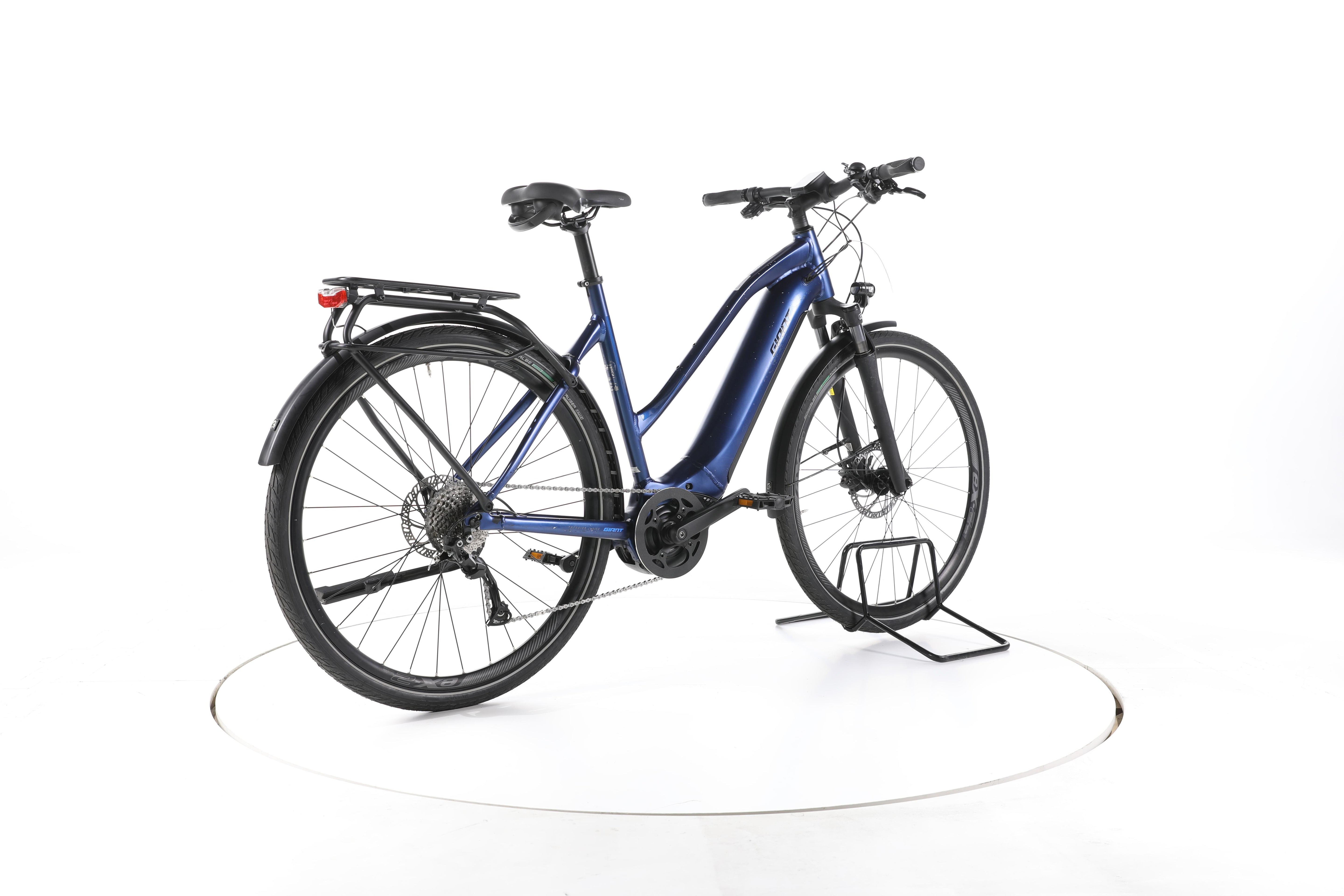 Giant EXPLORE E+ 2 Trekking E-Bike - Image 12