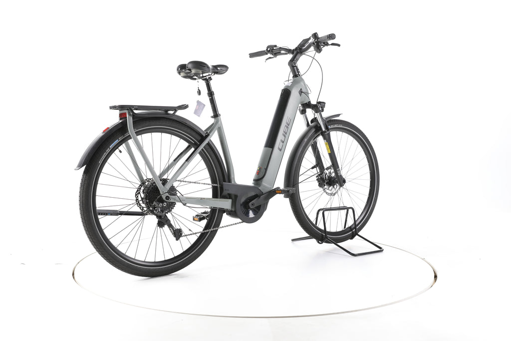 Cube Kathmandu Hybrid ONE Trekking E-Bike Tiefeinsteiger - Image 12
