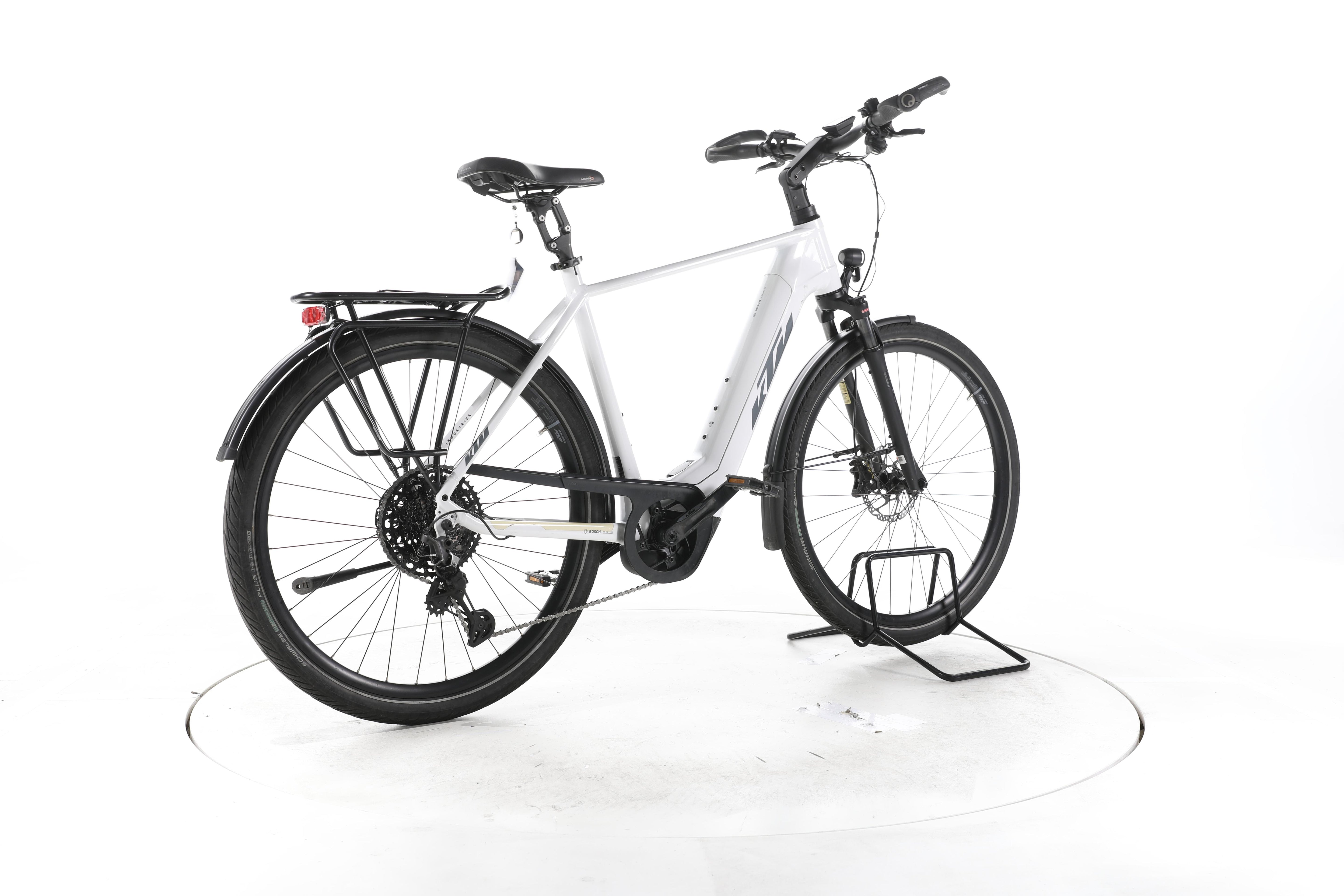 KTM Macina Style 720 Trekking E-Bike - Image 12