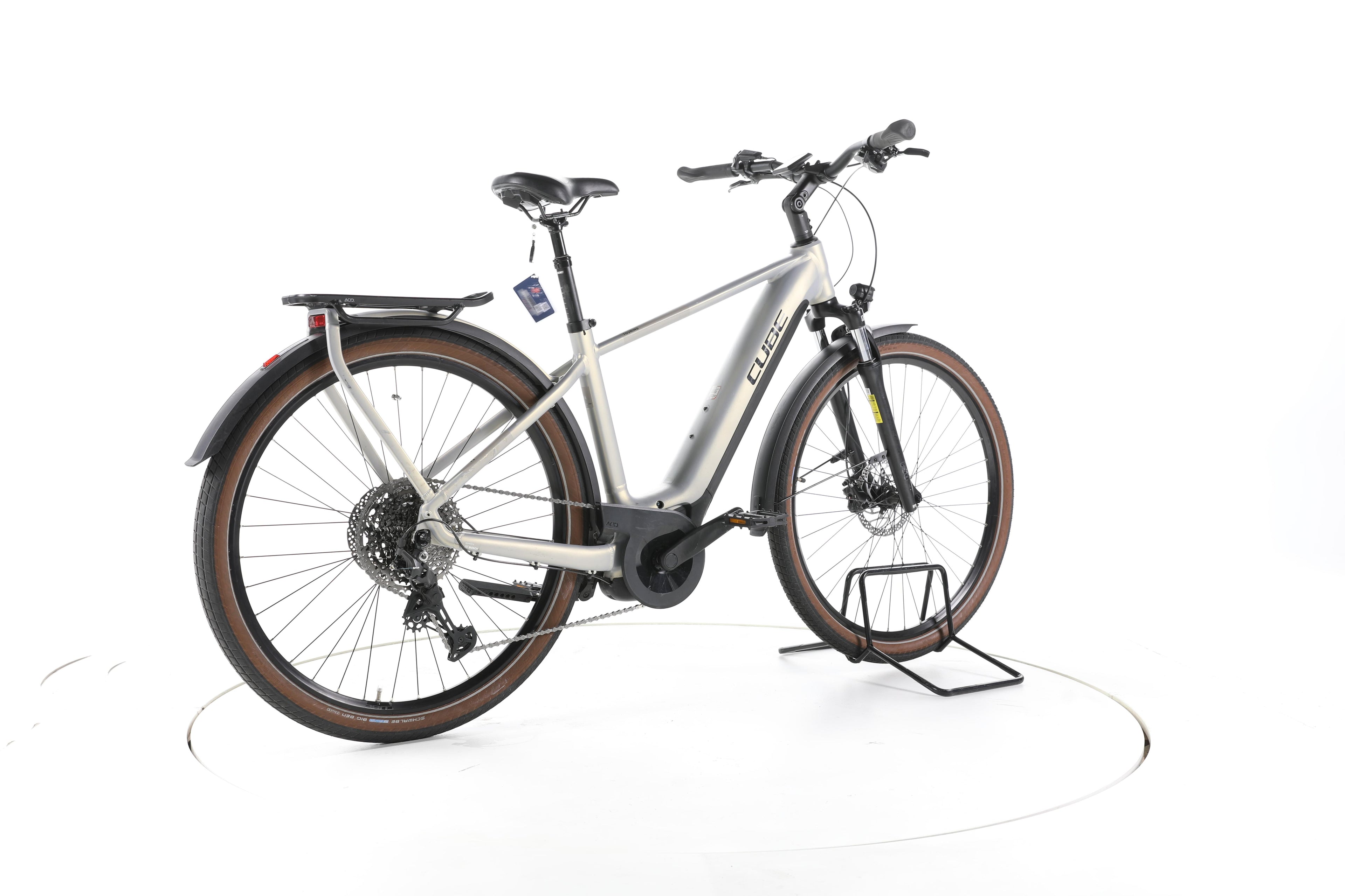 Cube Touring Hybrid Pro Trekking E-Bike 2024 - Image 12