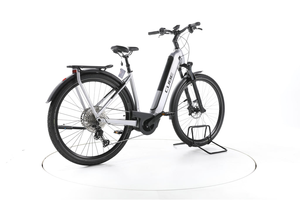 Cube Kathmandu Hybrid SLX Trekking E-Bike 2024 - Image 12