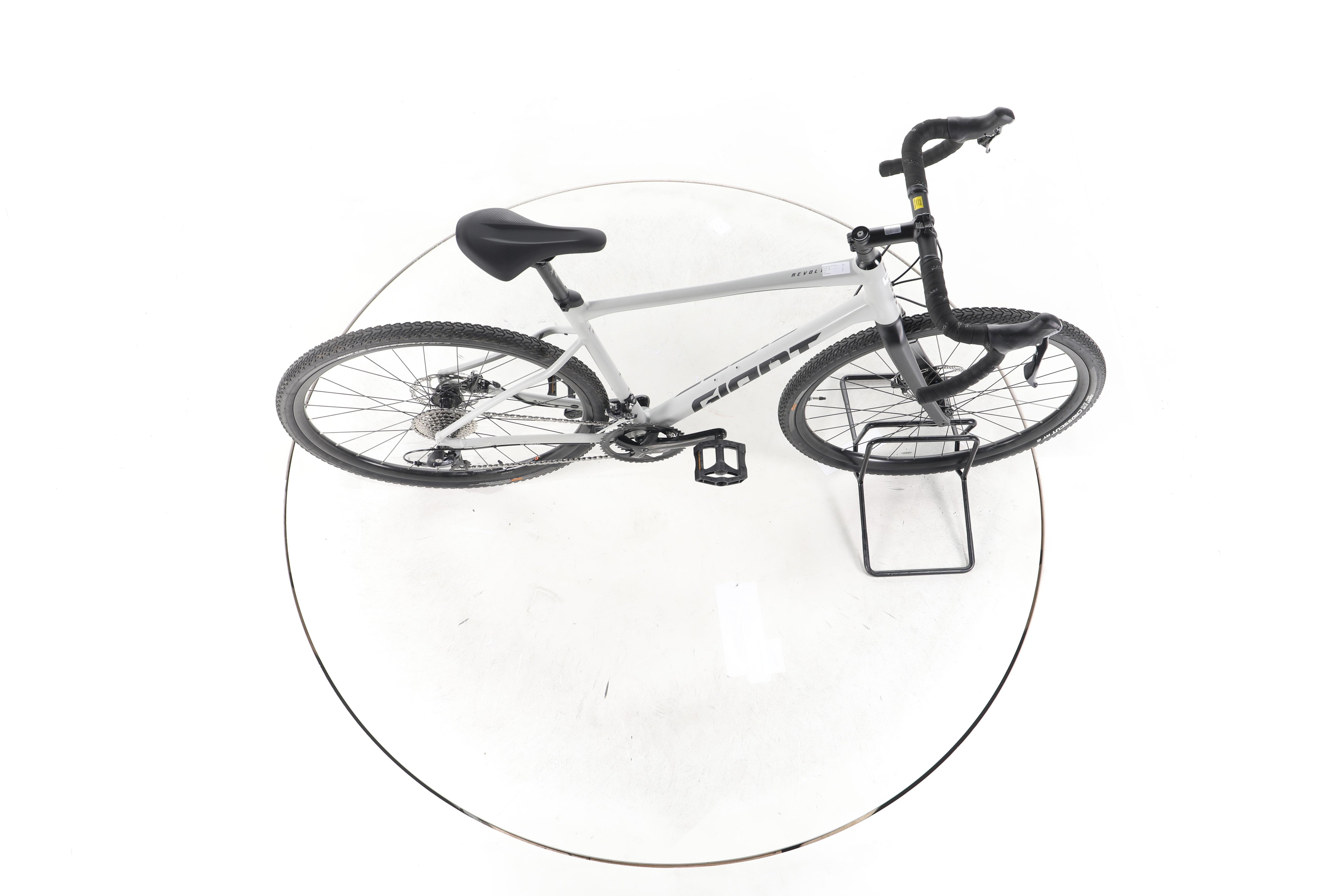 Giant Revolt 2 Gravelbike - Image 13