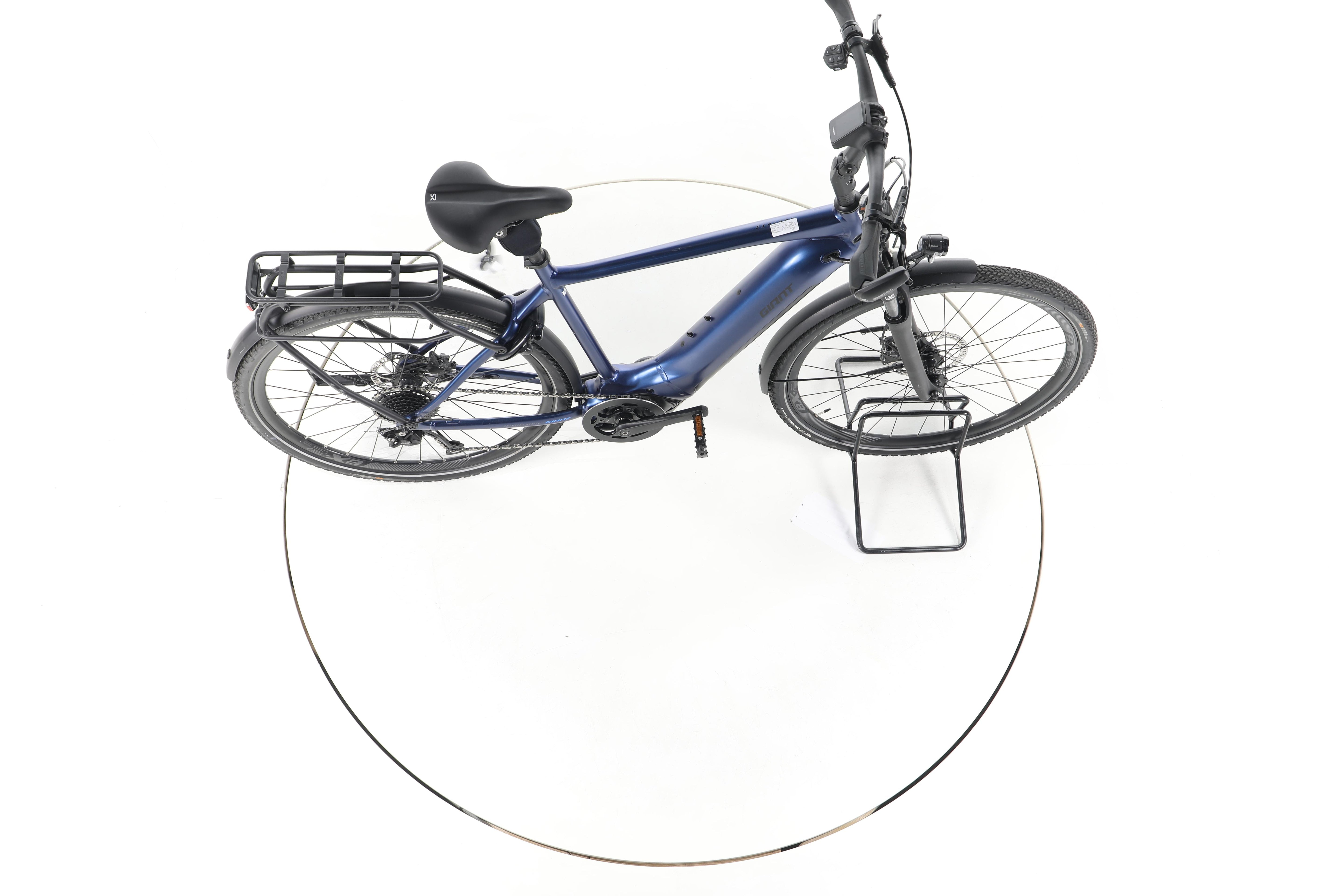 Giant Explore E+ 2 Trekking E-Bike - Image 13