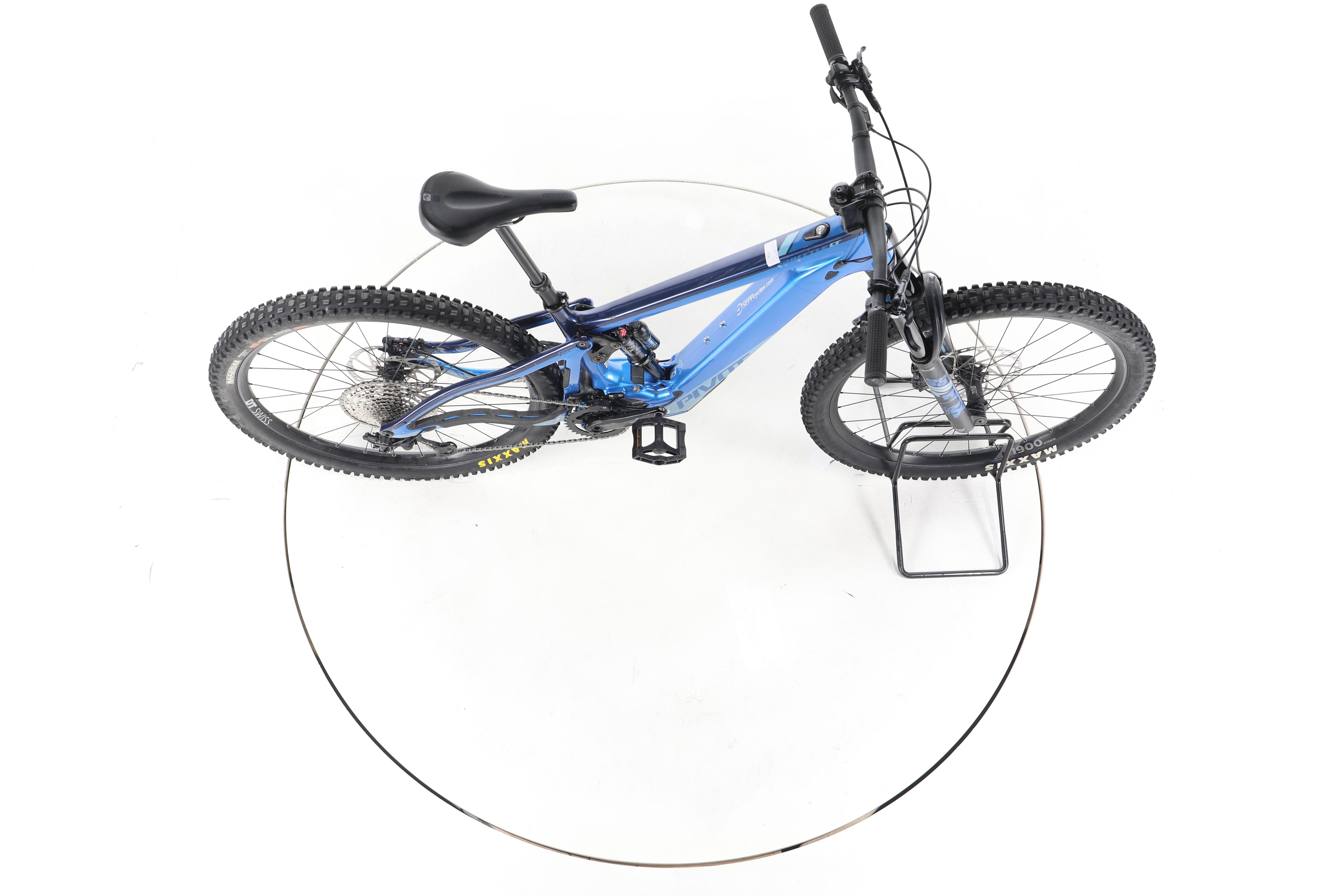 Pivot Cycles Shuttle LT Fully E-Bike Carbon - Image 13