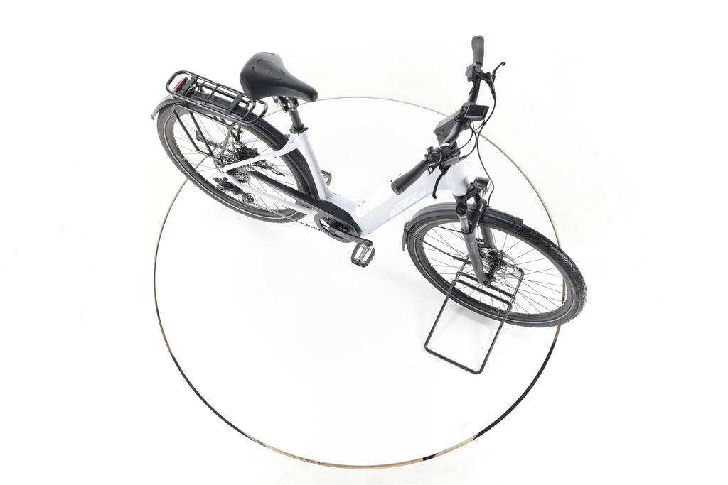 KTM Macina Style Pro Trekking E-Bike Tiefeinsteiger - Image 14
