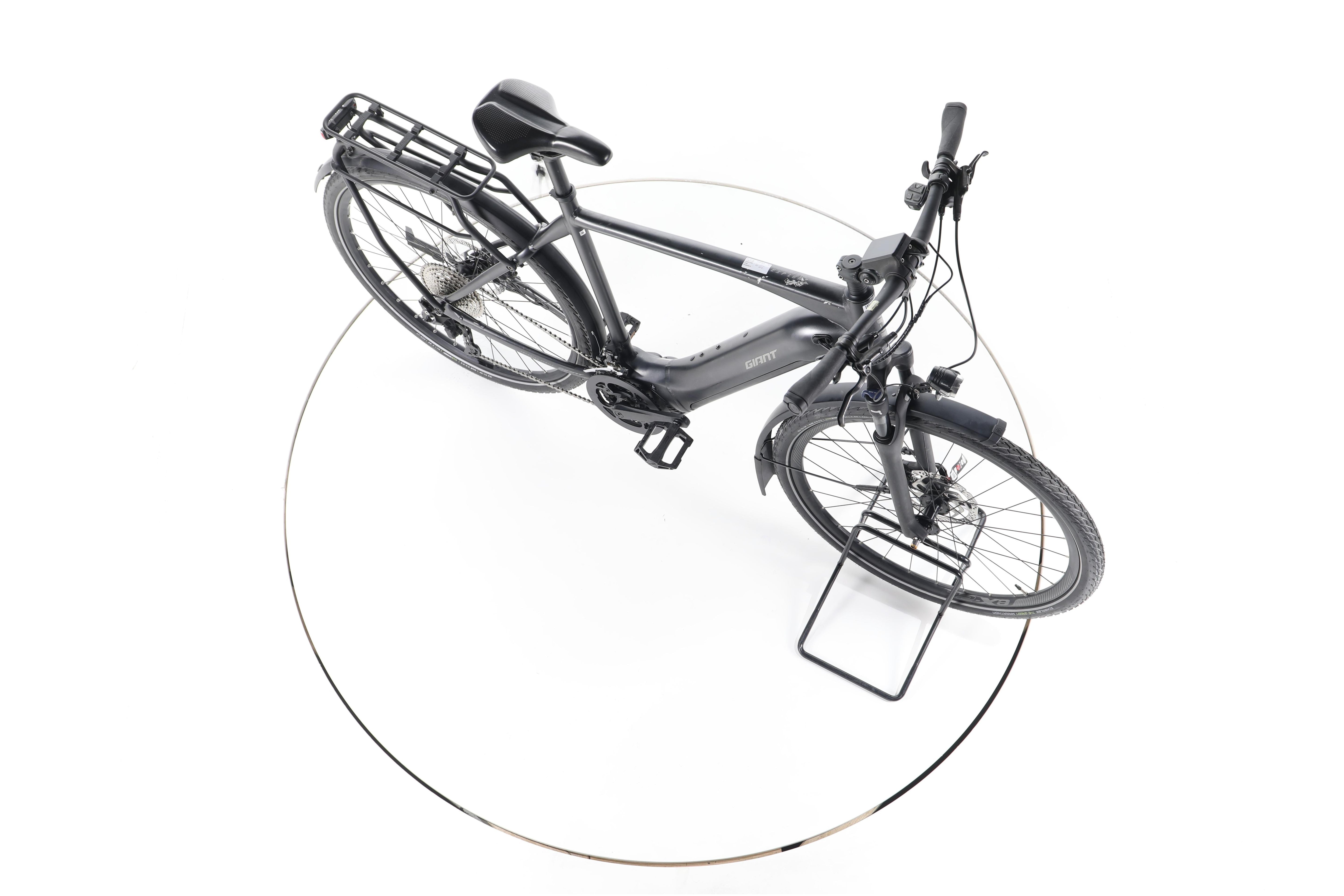 Giant Explore E+ 1 Trekking E-Bike - Image 14