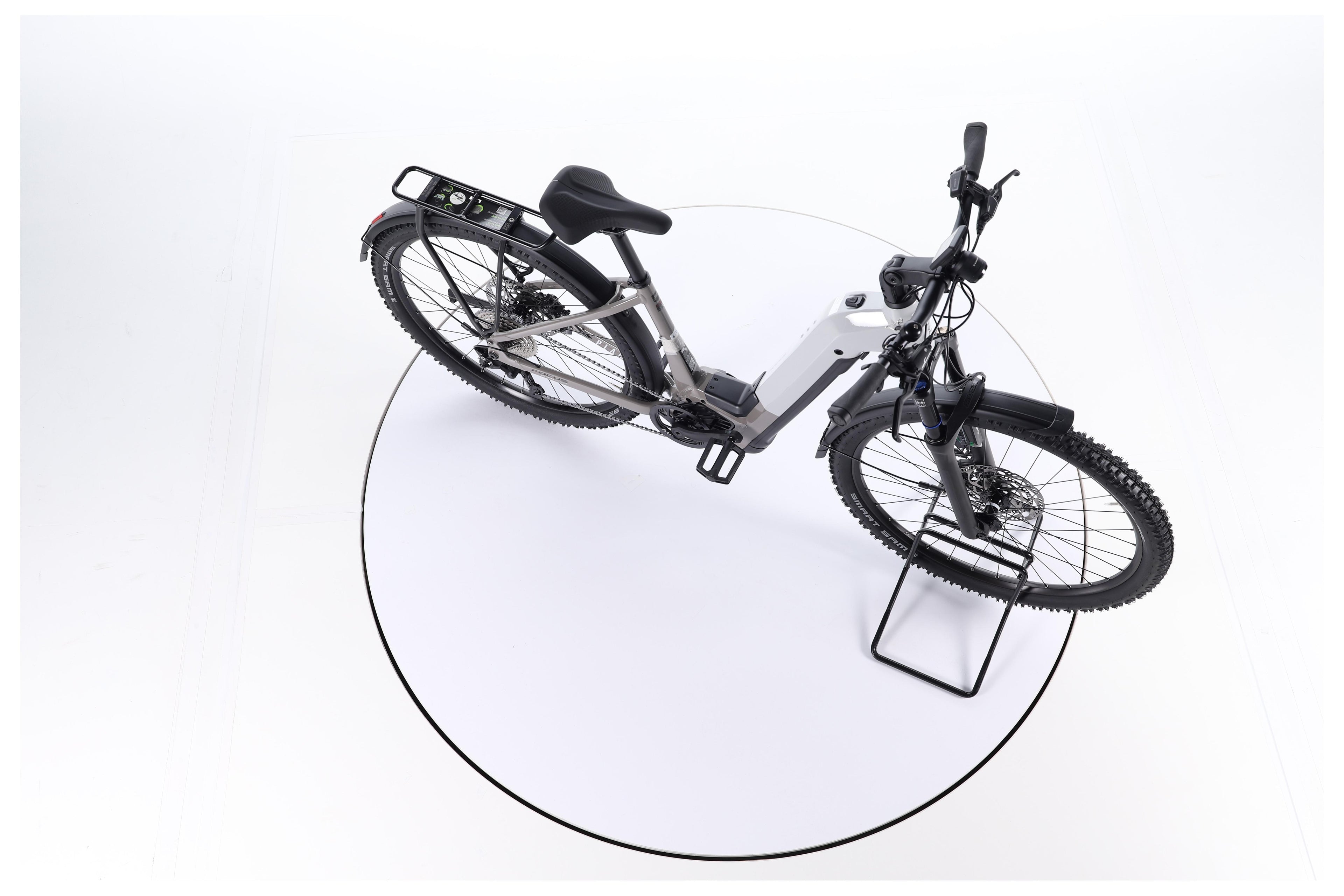 Focus Planet² 6.8 Trekking E-Bike Tiefeinsteiger 2023 - Image 14