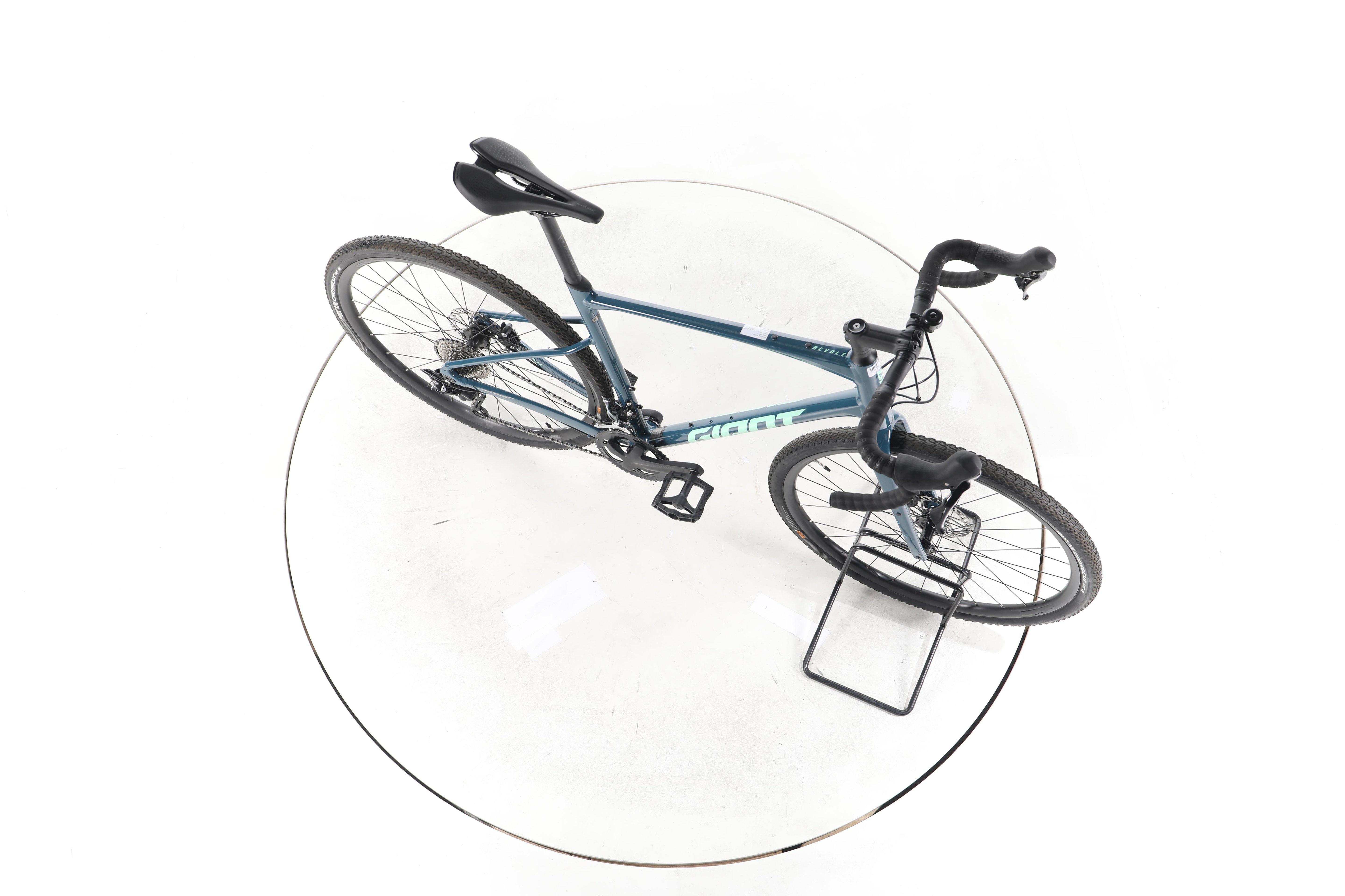 Giant Revolt 1 Gravelbike 2024 - Image 14