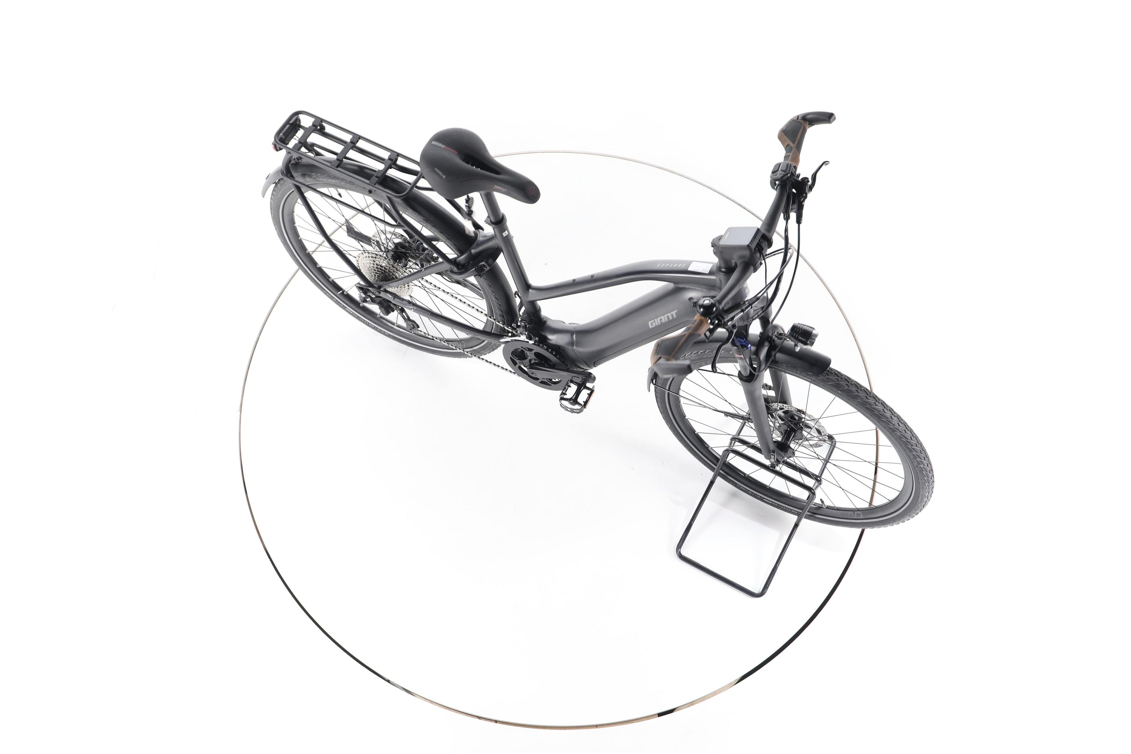 Giant Explore E+ 1 Trekking E-Bike - Image 14