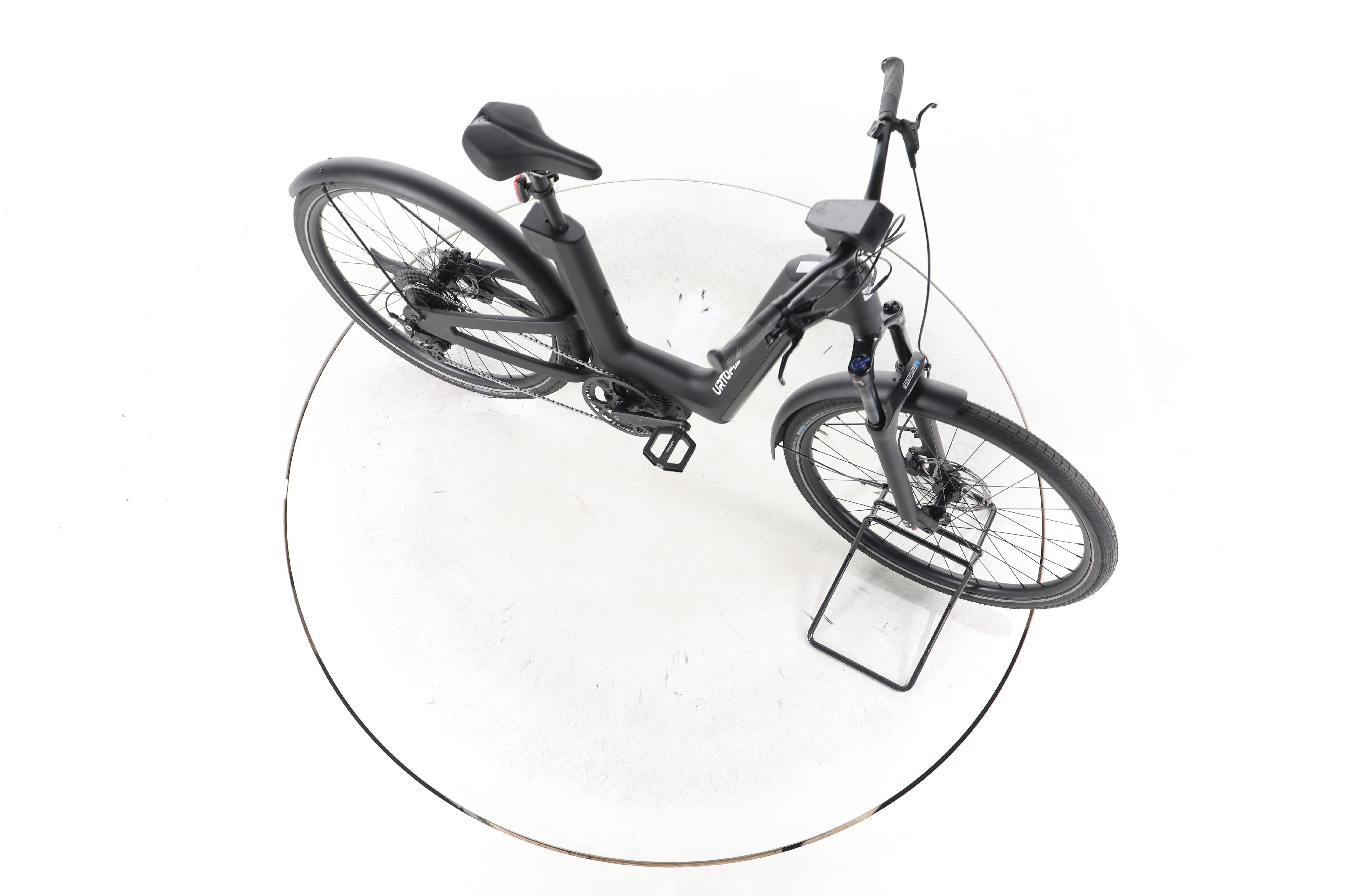 Urtopia Fusion Trekking E-Bike Tiefeinsteiger Carbon 2025 - Image 14