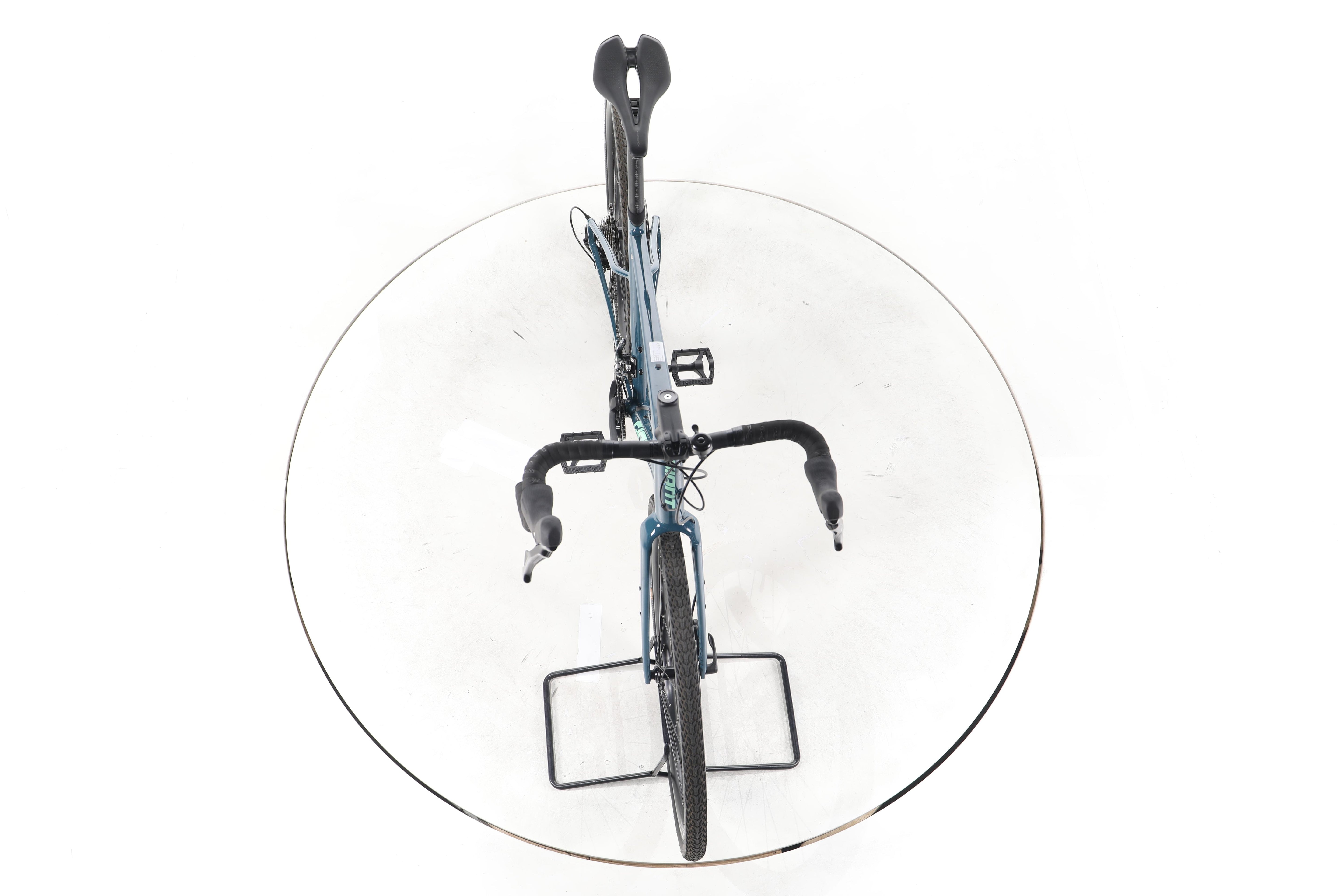 Giant Revolt 1 Gravelbike 2024 - Image 16