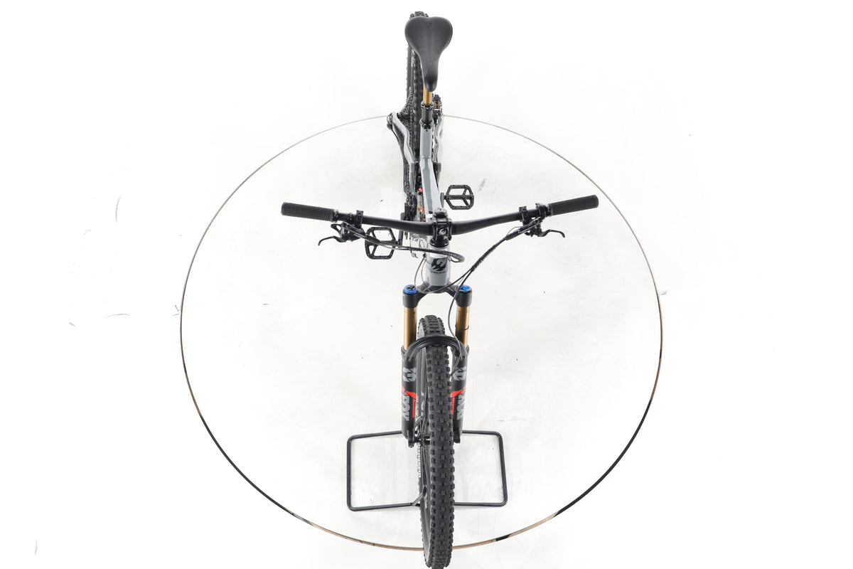 Pivot Cycles Shuttle SL E-Bike Fully Carbon - Image 16