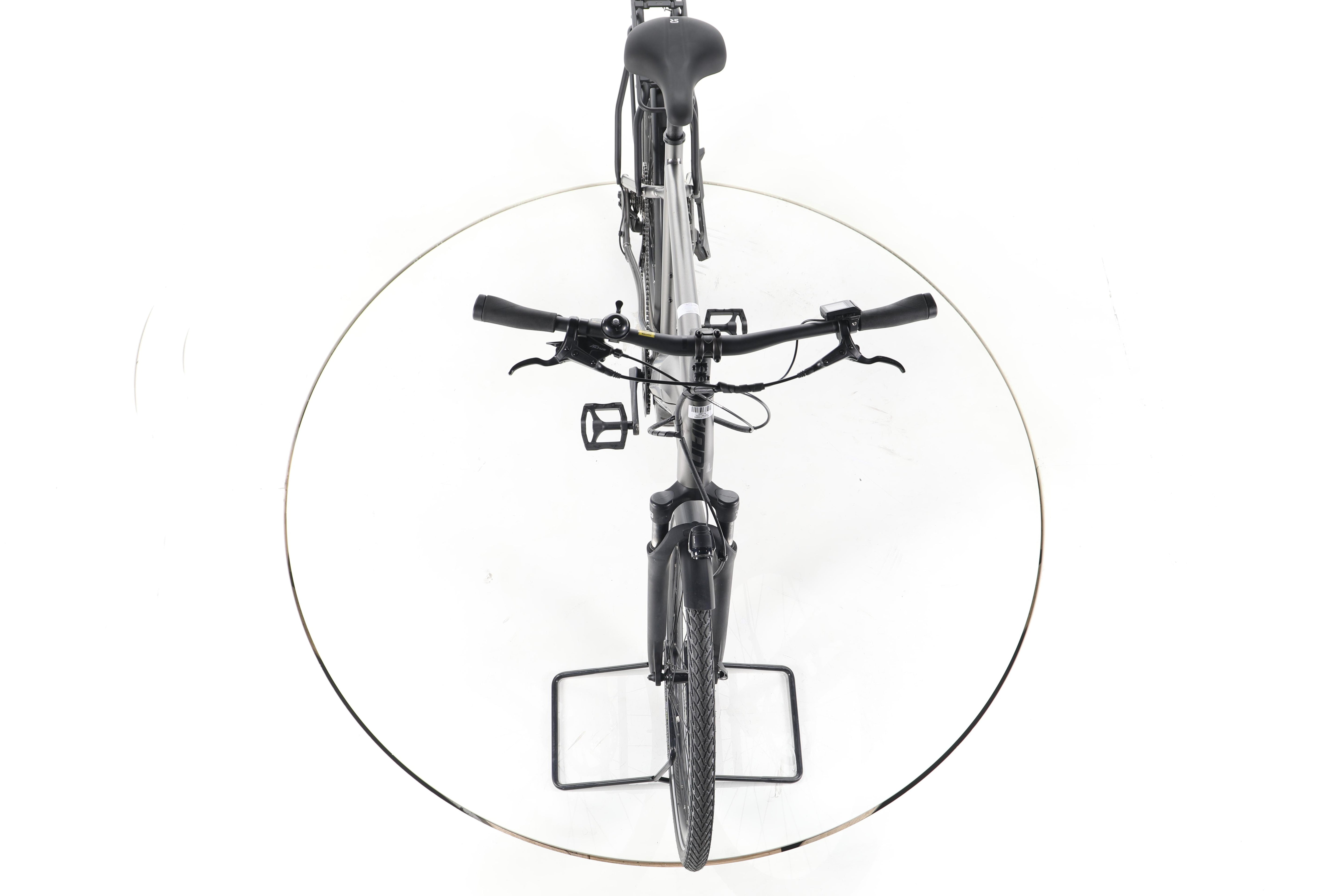 Giant Explore E+ 3 Trekking E-Bike - Image 16