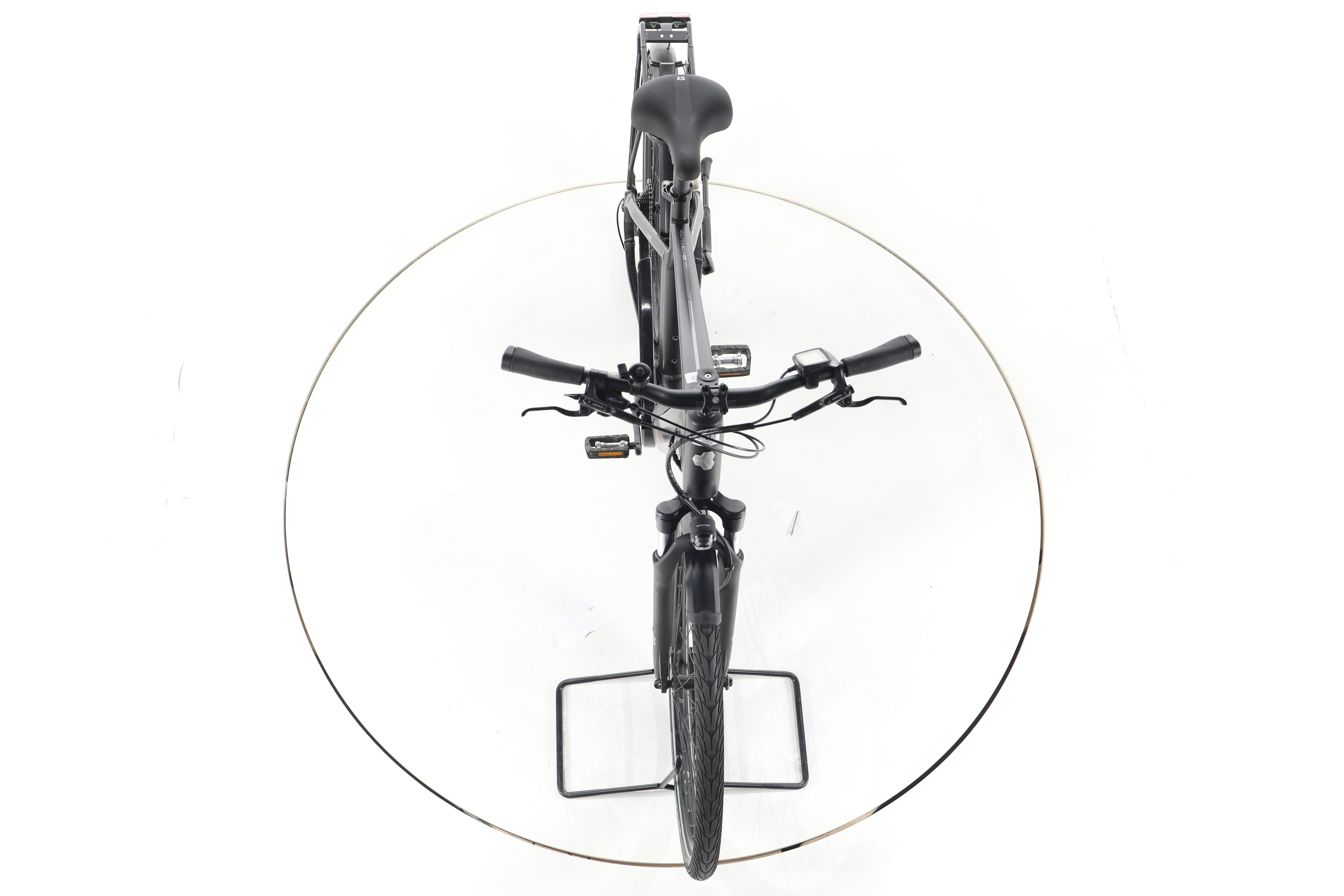 Carver Route E.410 Trekking E-Bike - Image 16