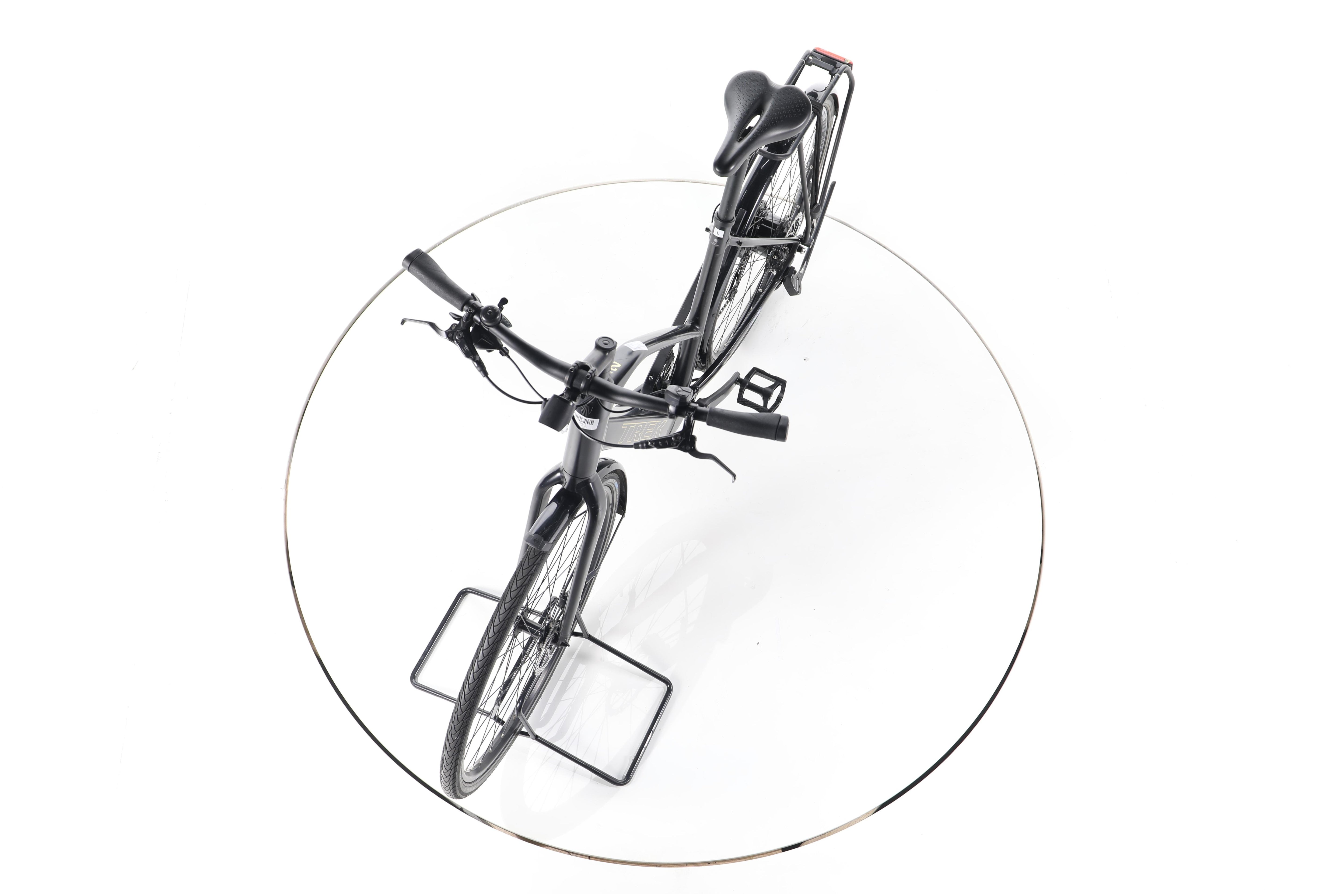 Trek FX+ 2 Trekking E-Bike - Image 17