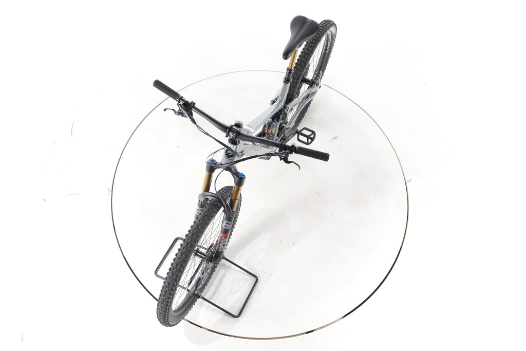 Pivot Cycles Shuttle SL E-Bike Fully Carbon - Image 17