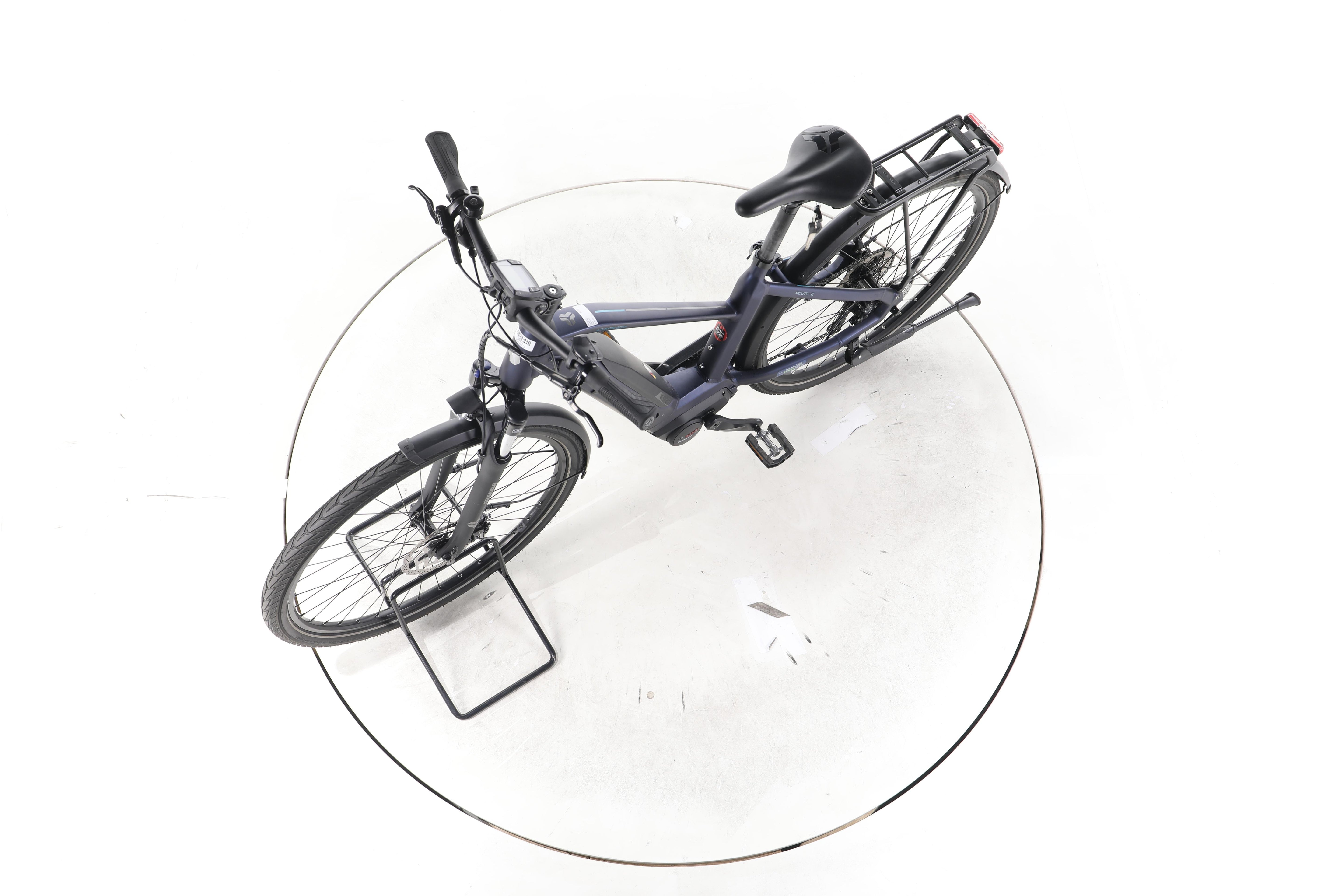 Carver Route E.420 Trekking E-Bike - Image 18