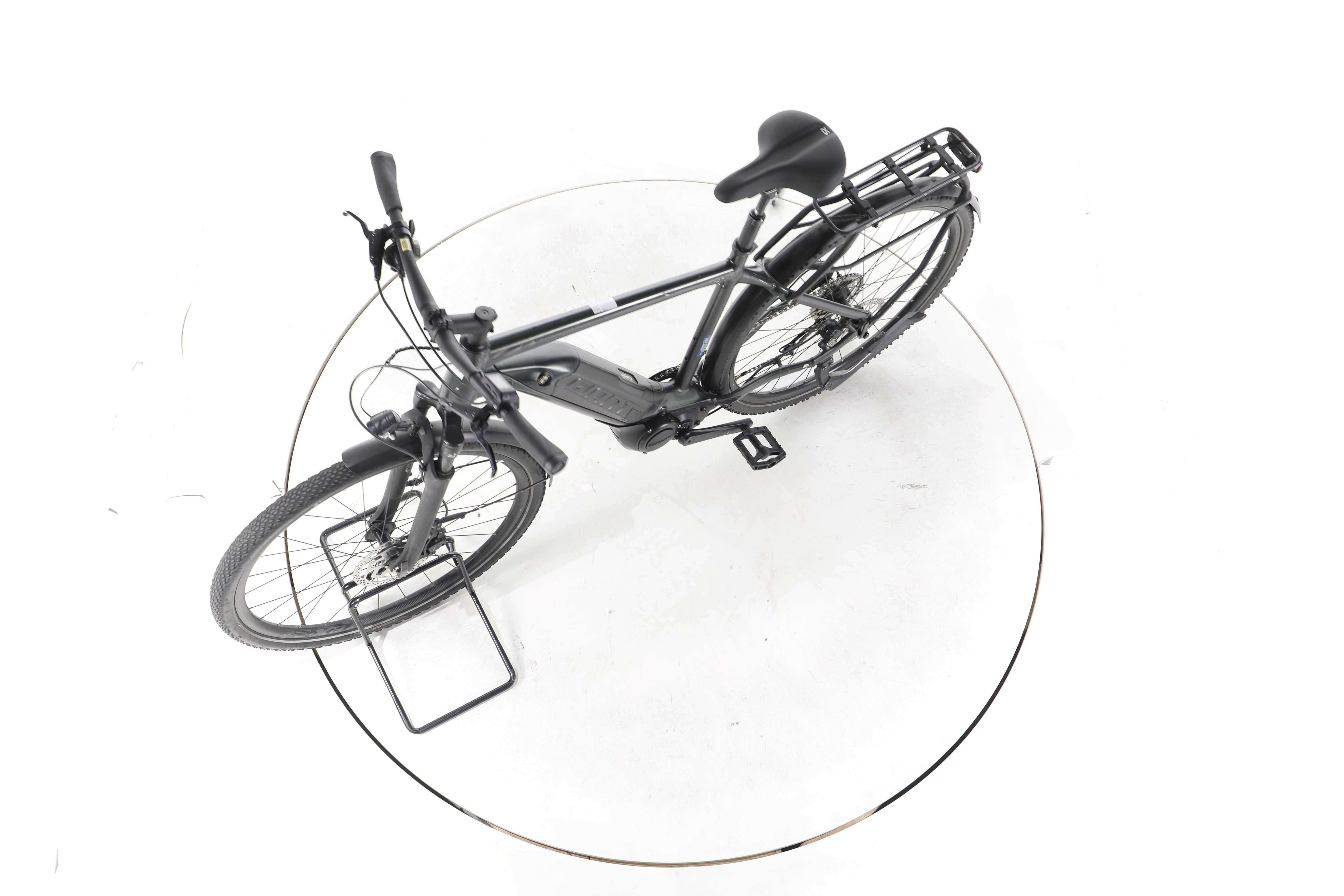 Giant Explore E+ 3 Trekking E-Bike - Image 18