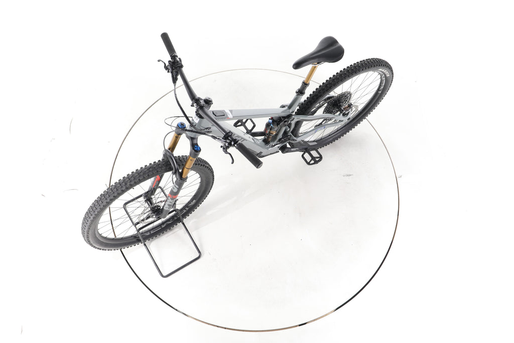Pivot Cycles Shuttle SL E-Bike Fully Carbon - Image 18