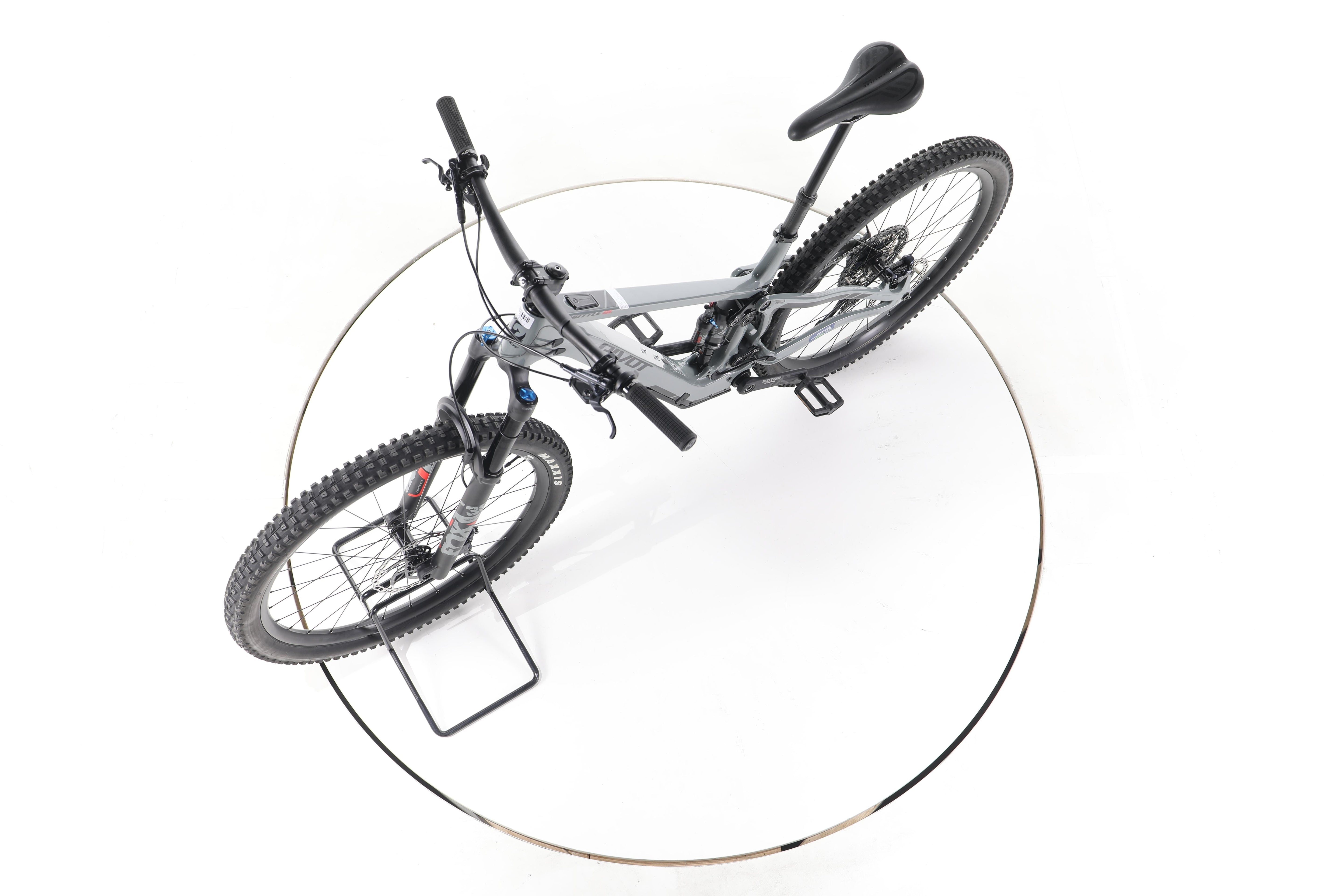 Pivot Cycles Shuttle SL Ride SLX/XT E-Bike Fully Carbon - Image 18