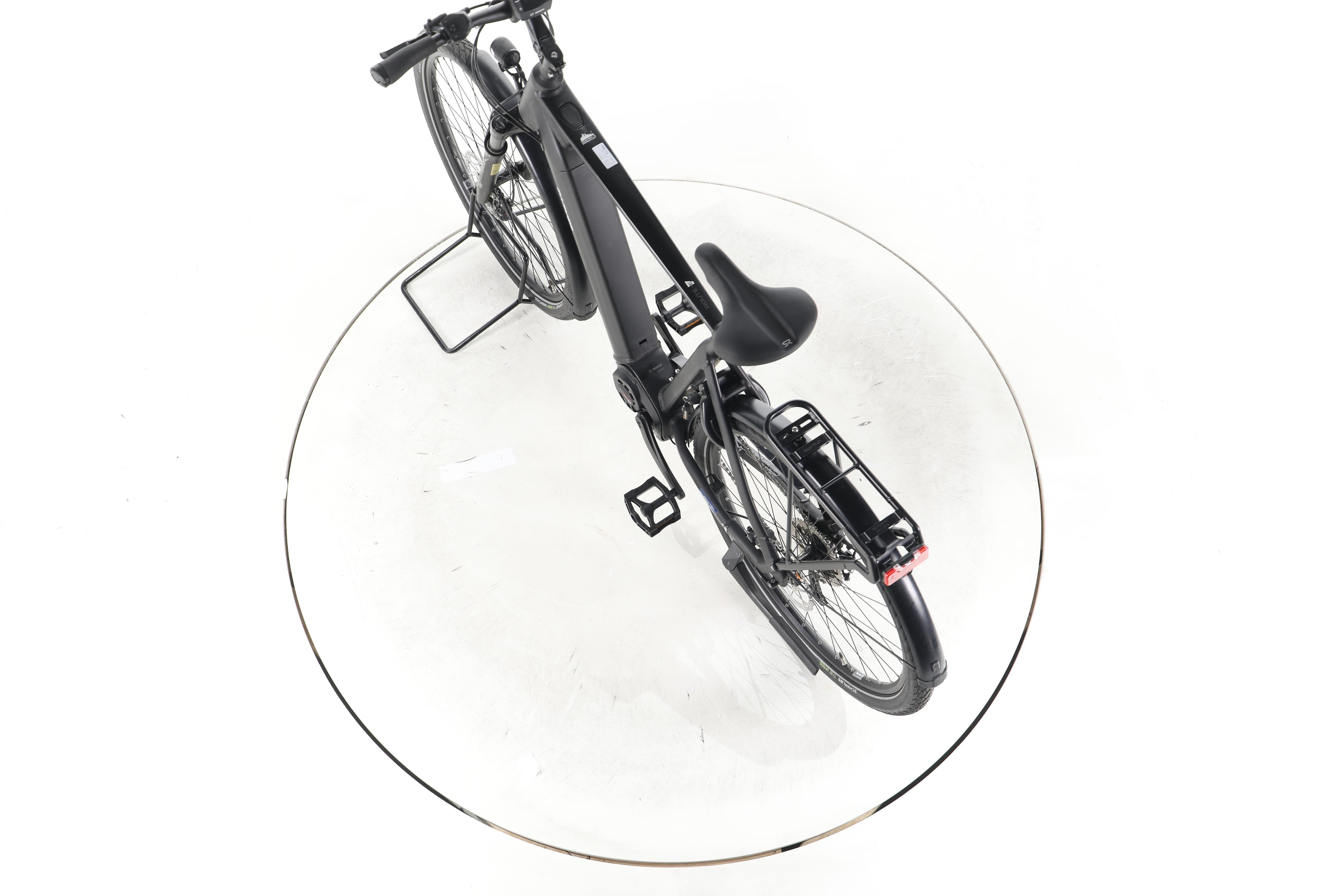 Carver Route E.510 Trekking E-Bike - Image 21