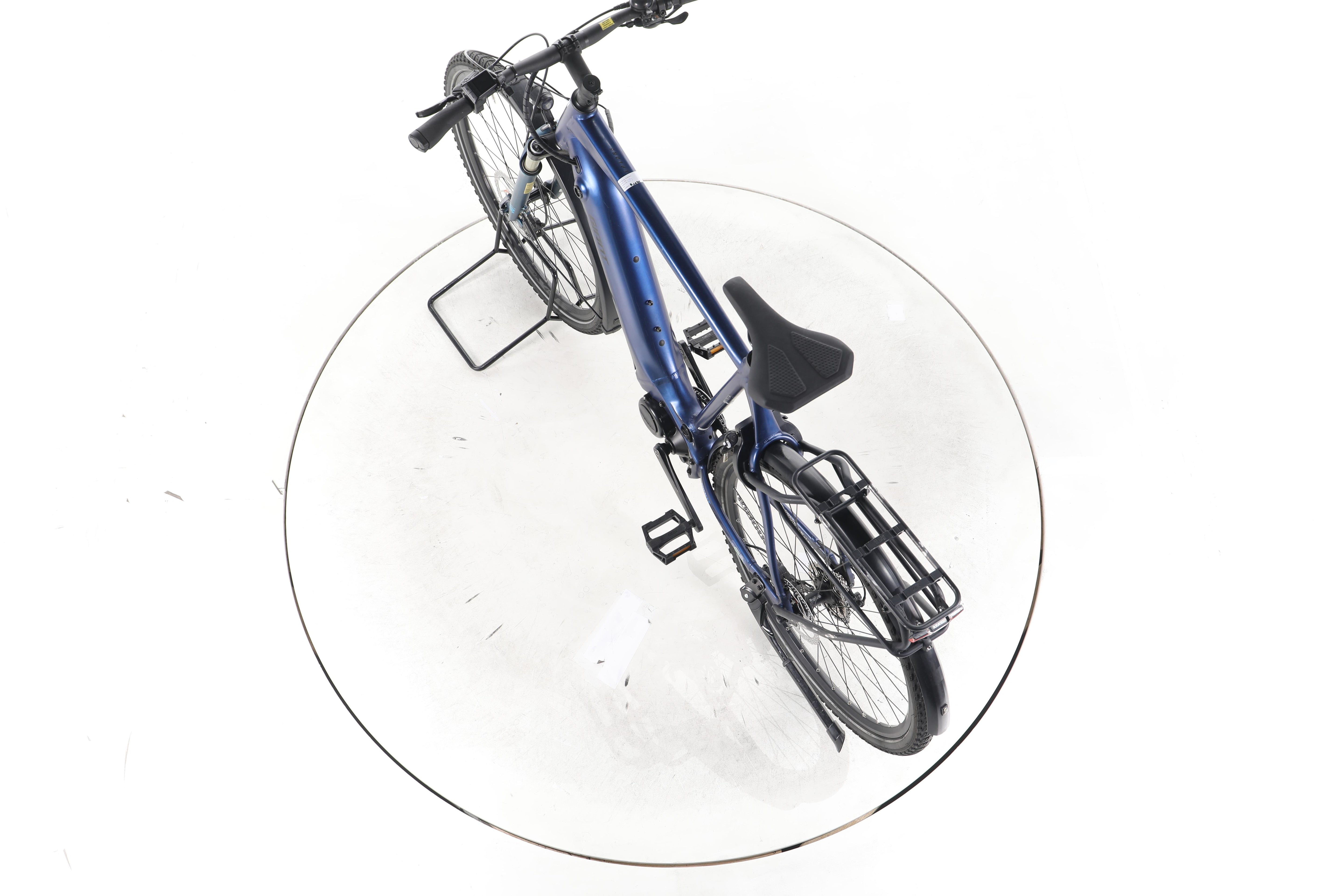 Giant Explore E+ 2 Trekking E-Bike - Image 21