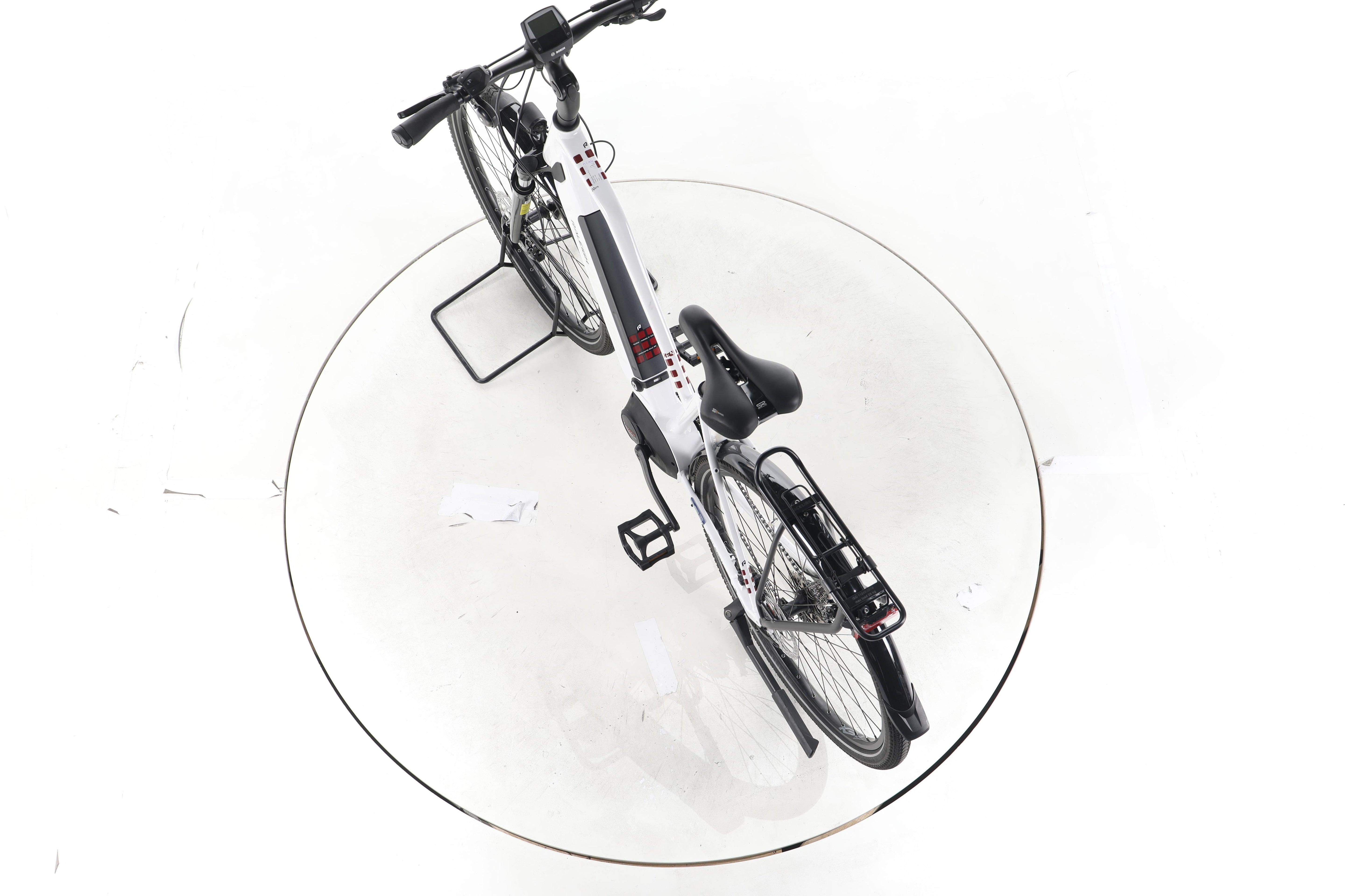 Raleigh Kent 9 Trekking E-Bike - Image 21