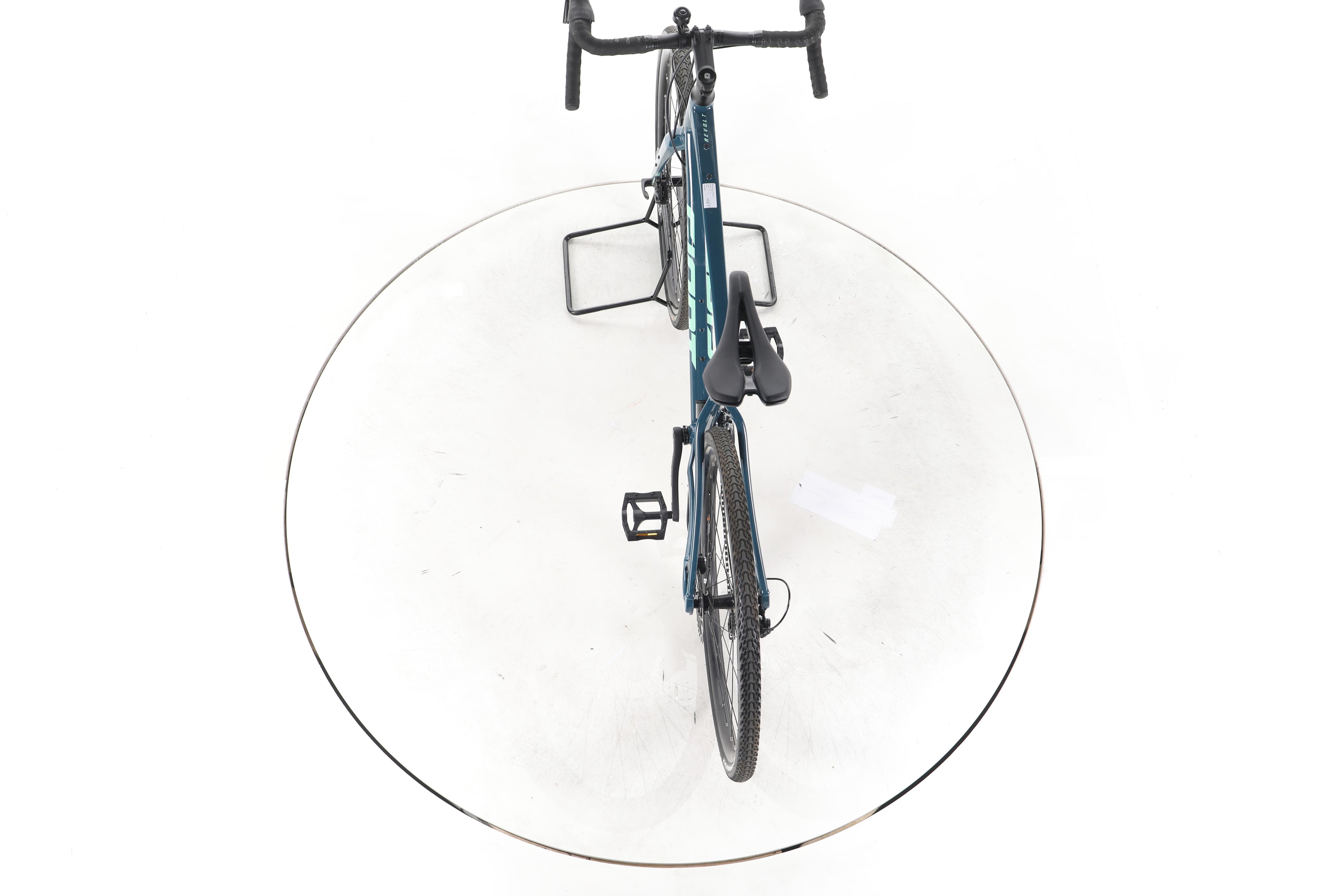 Giant Revolt 1 Gravelbike 2024 - Image 22