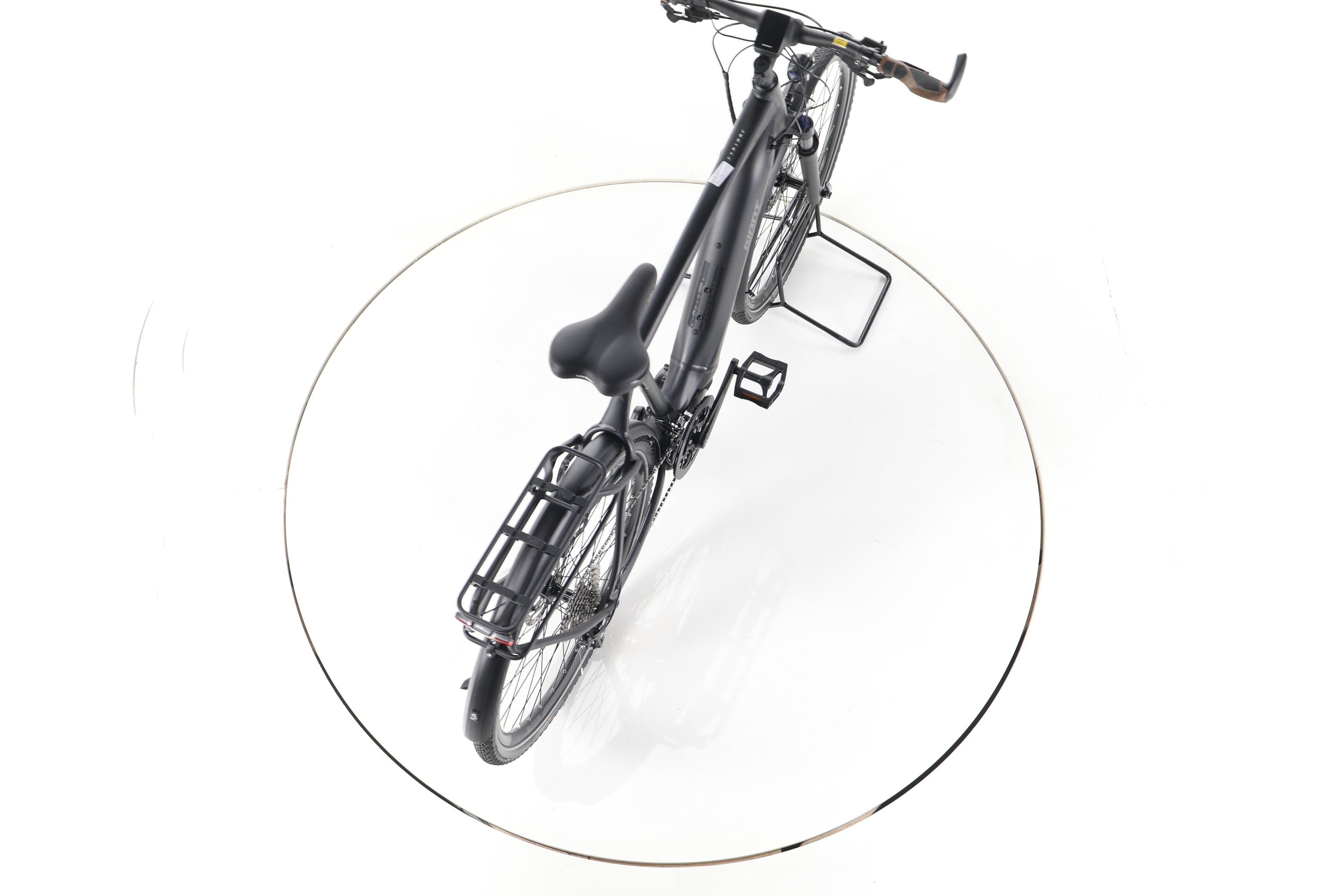 Giant Explore E+ 1 Trekking E-Bike - Image 23