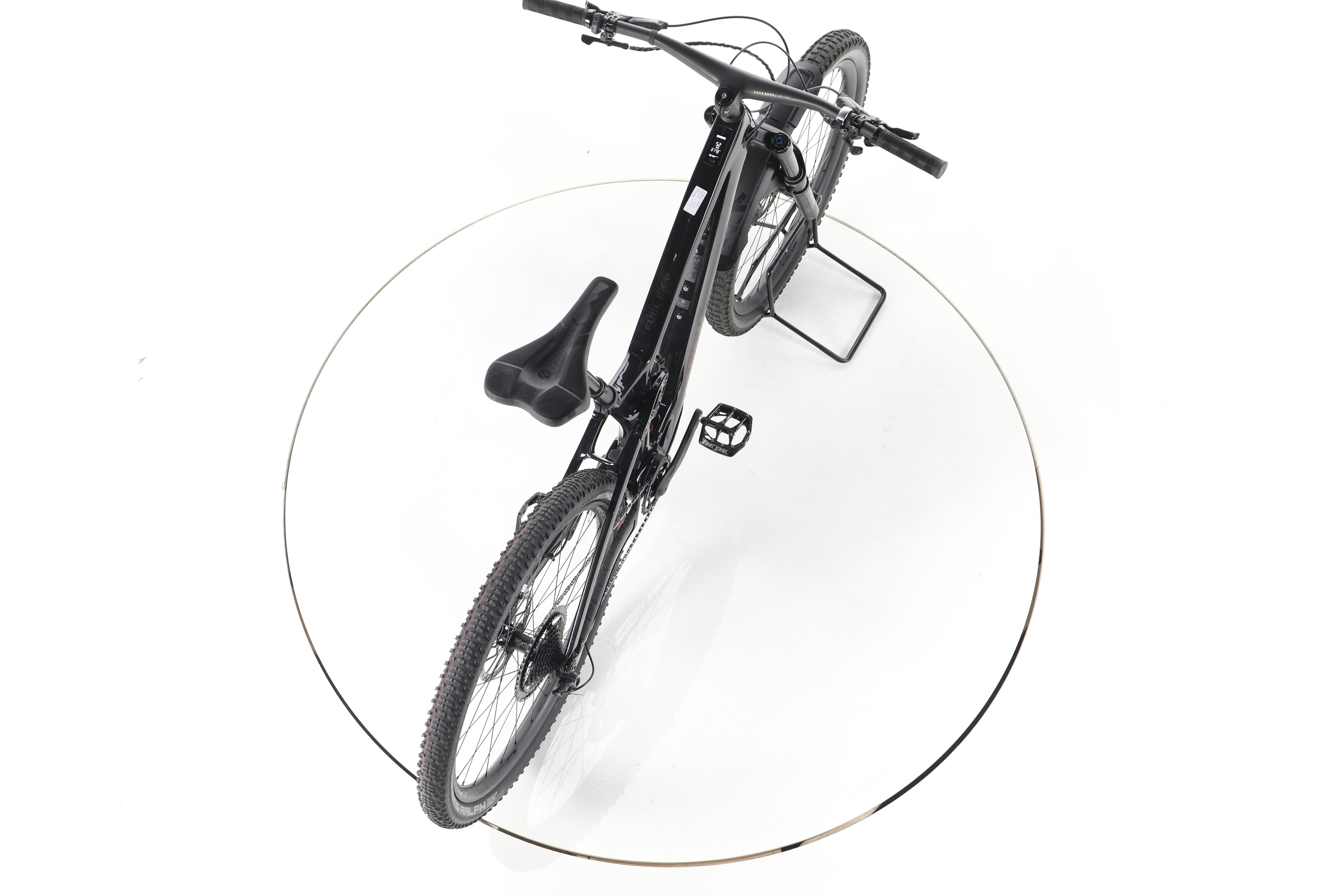 Trek Fuel EXe 9.8 E-Bike Fully Carbon - Image 23