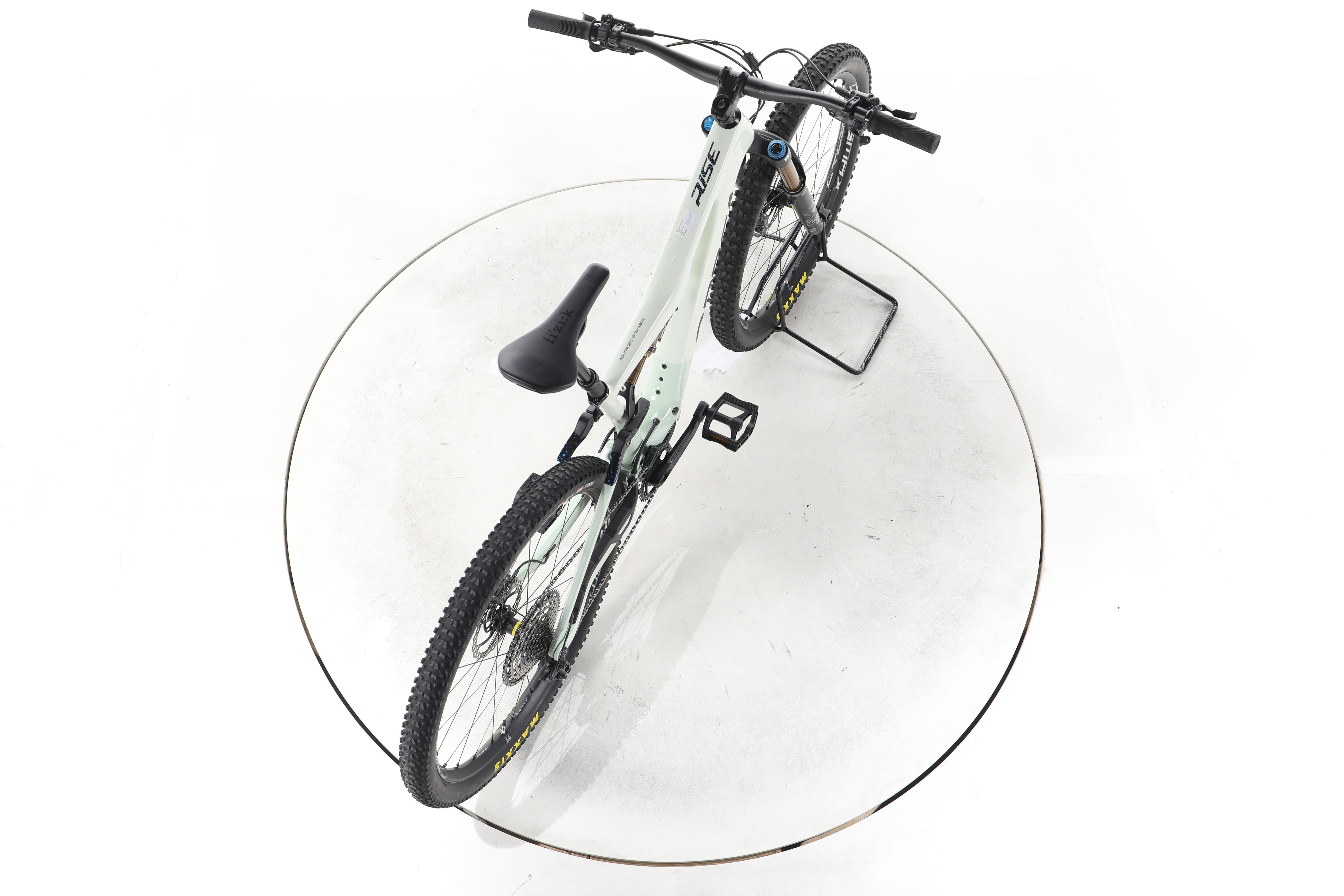 Orbea Rise M10 E-Bike Fully Carbon - Image 23