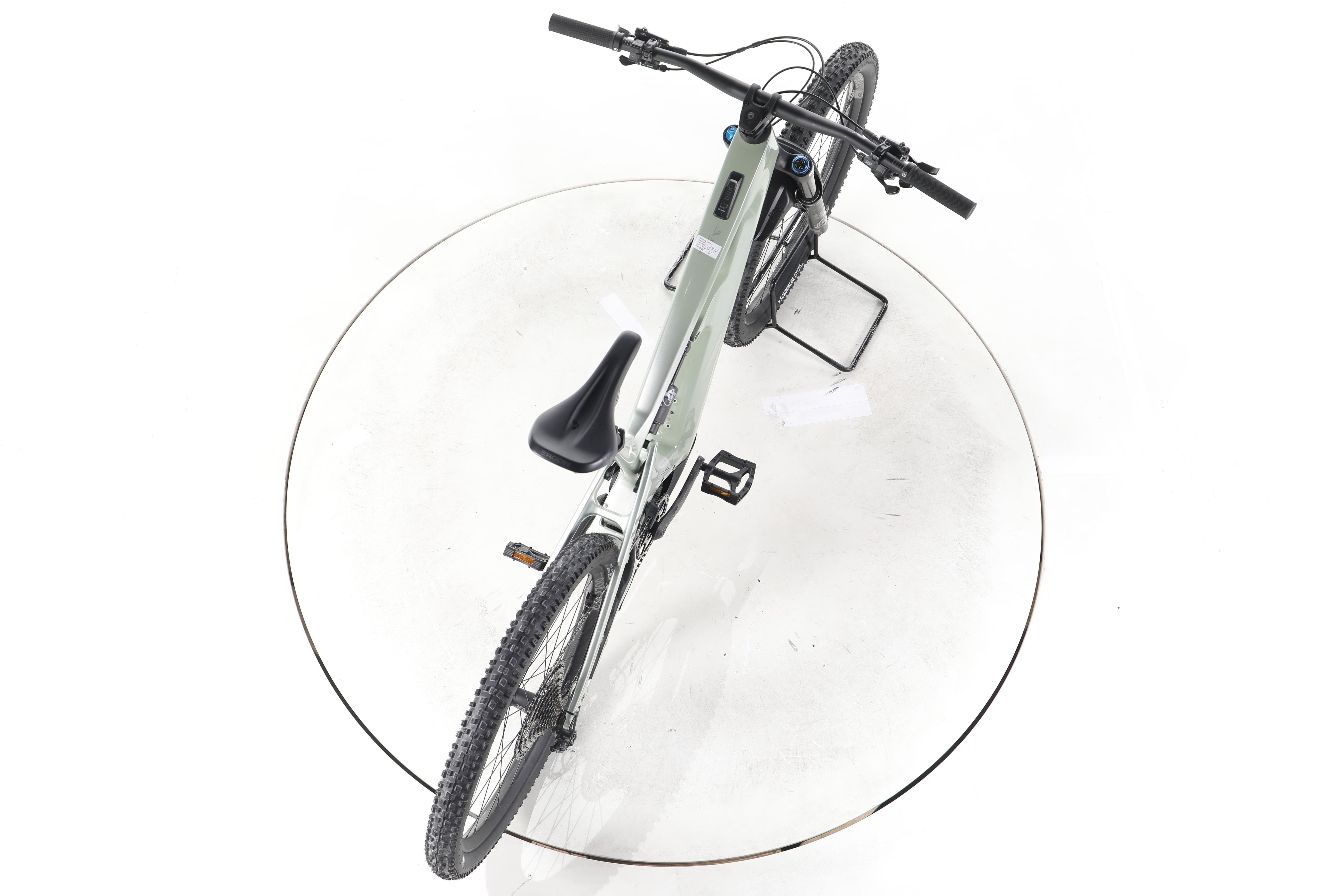 Canyon Strive:ON CFR E-Bike Fully Carbon - Image 23