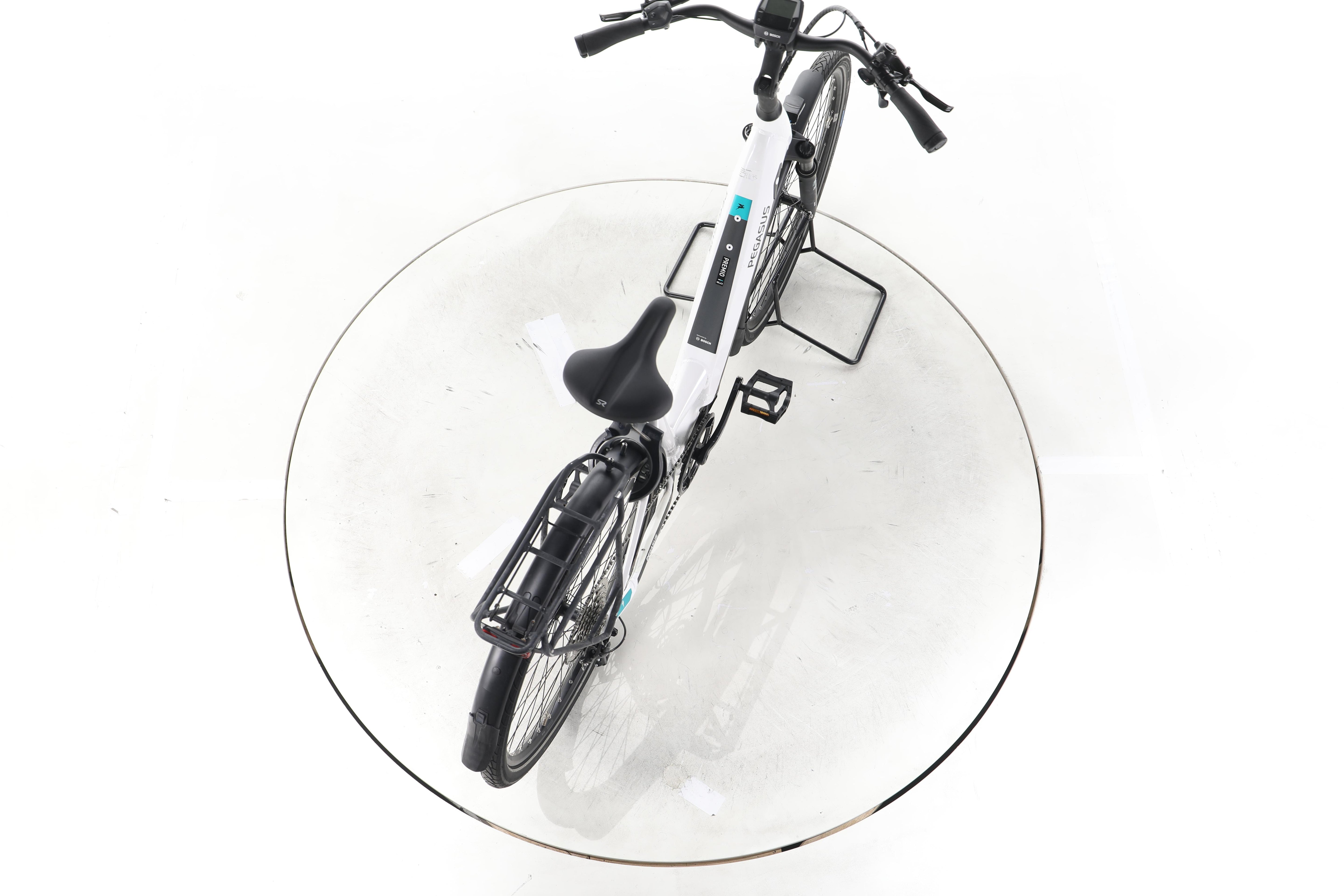 Pegasus Premio Evo Lite Trekking E-Bike Tiefeinsteiger - Image 23