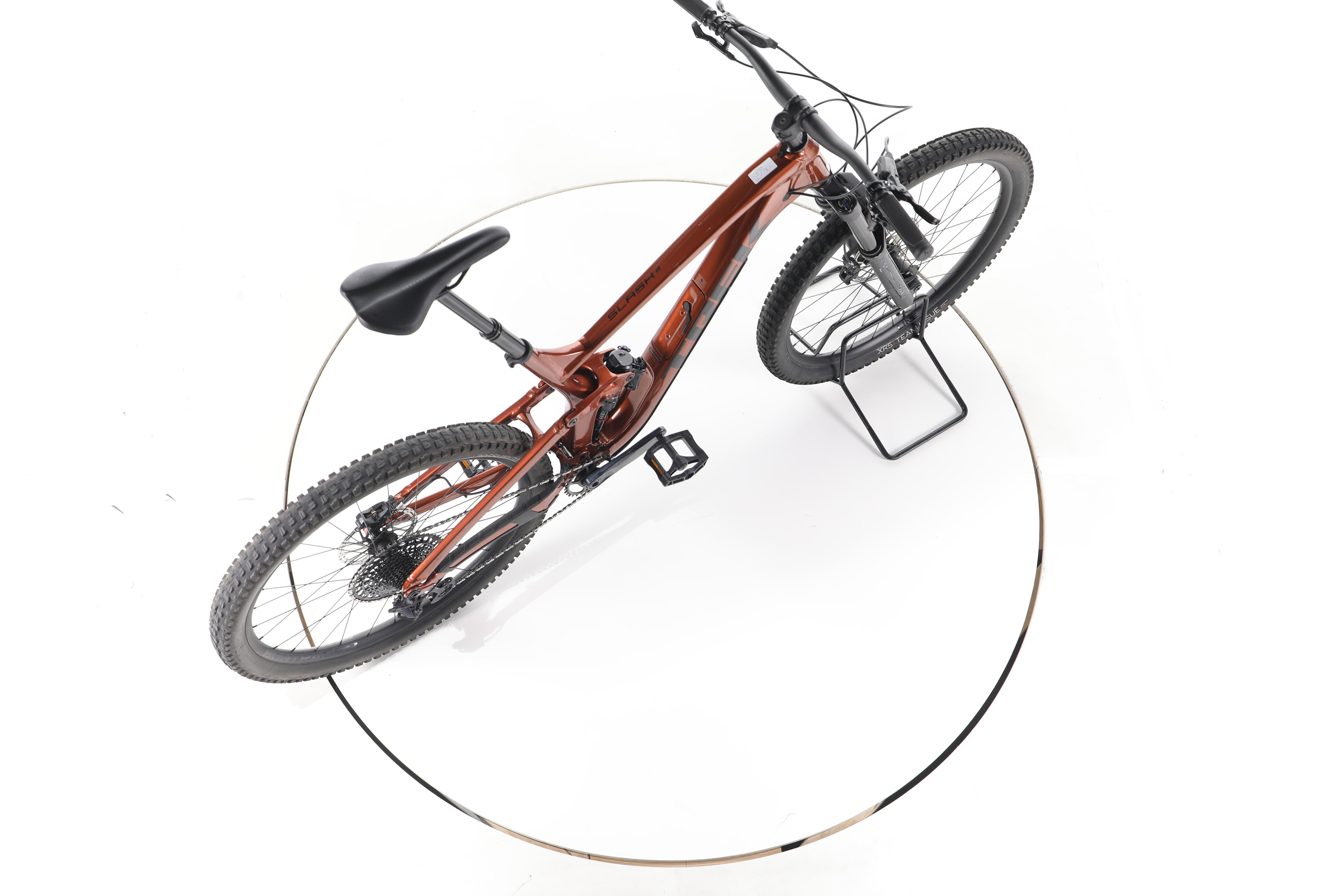 Trek Slash 8 Gen 5 Fahrrad Fully - Image 24