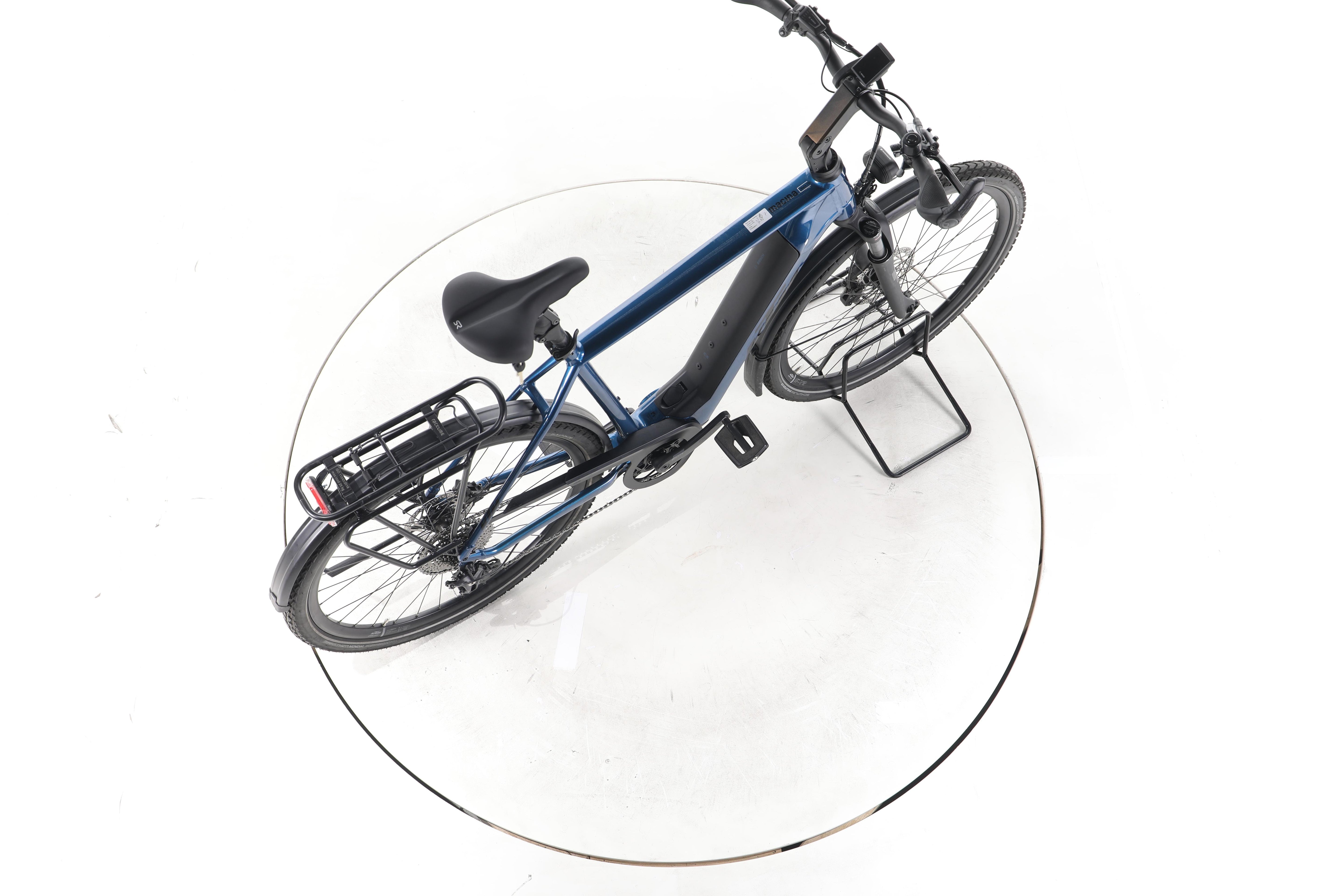 KTM Macina Style 730 Trekking E-Bike - Image 24