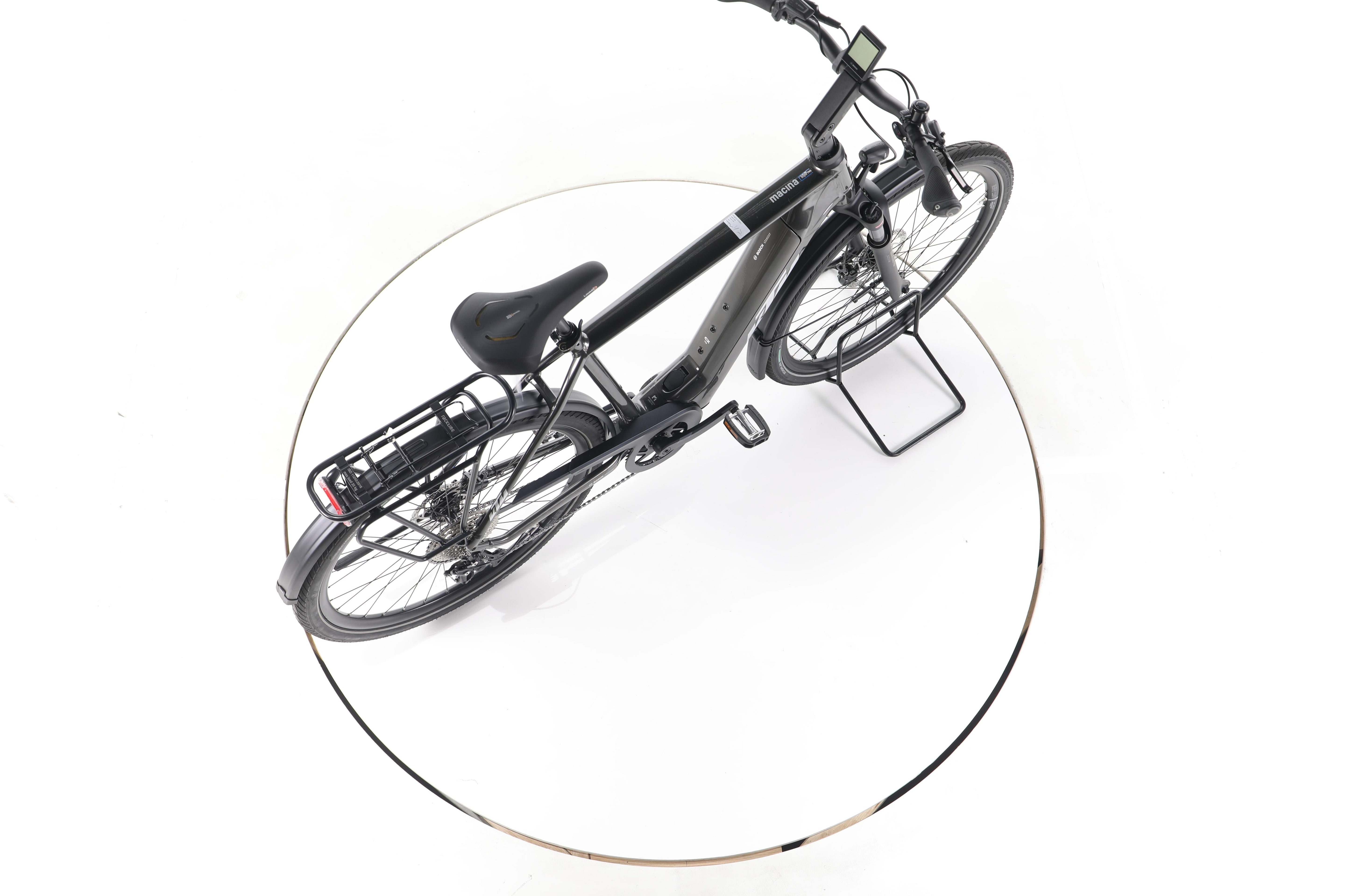 KTM Macina Style 740 Trekking E-Bike - Image 24