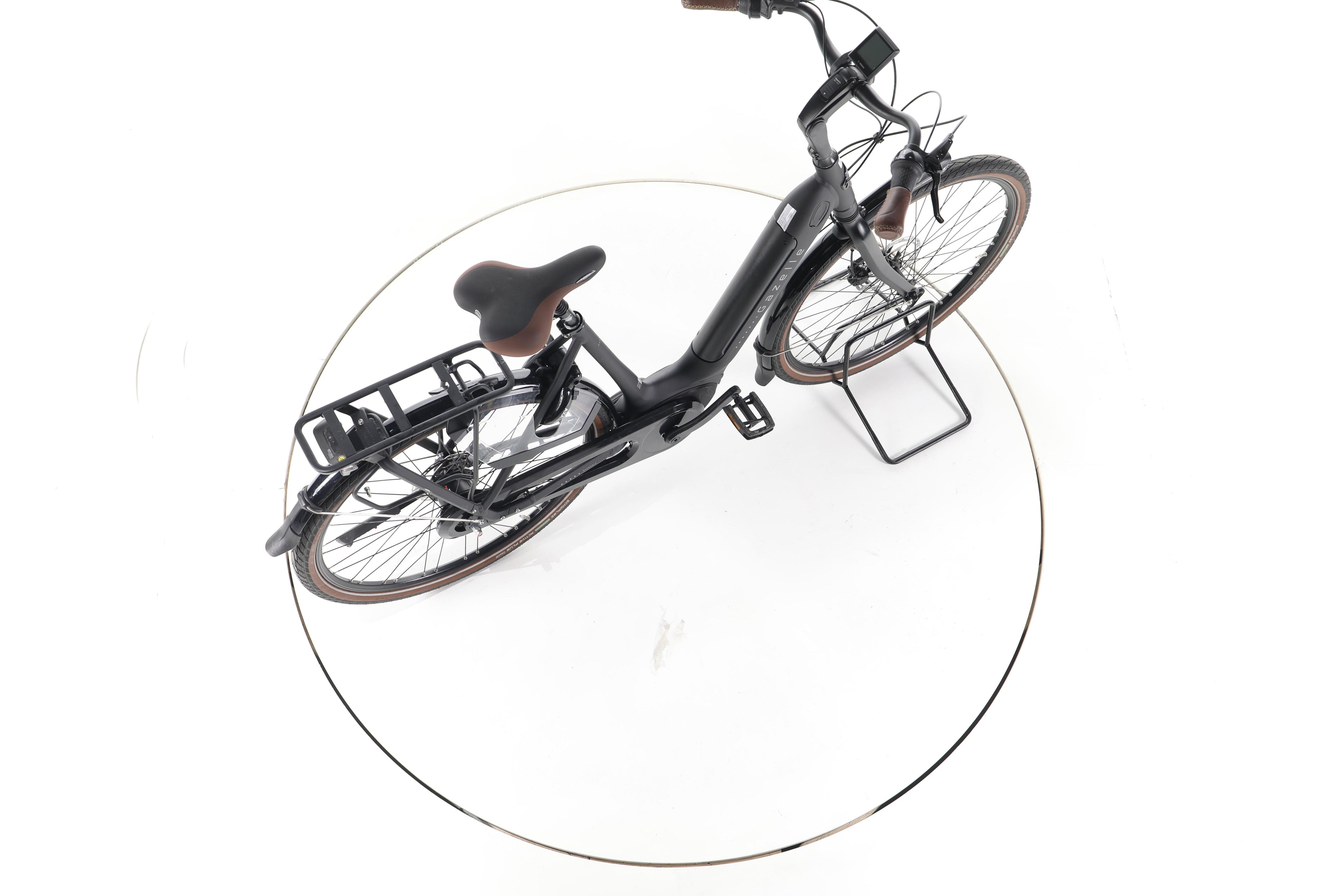Gazelle Grenoble C8 HMB City E-Bike Tiefeinsteiger 2024 - Image 24